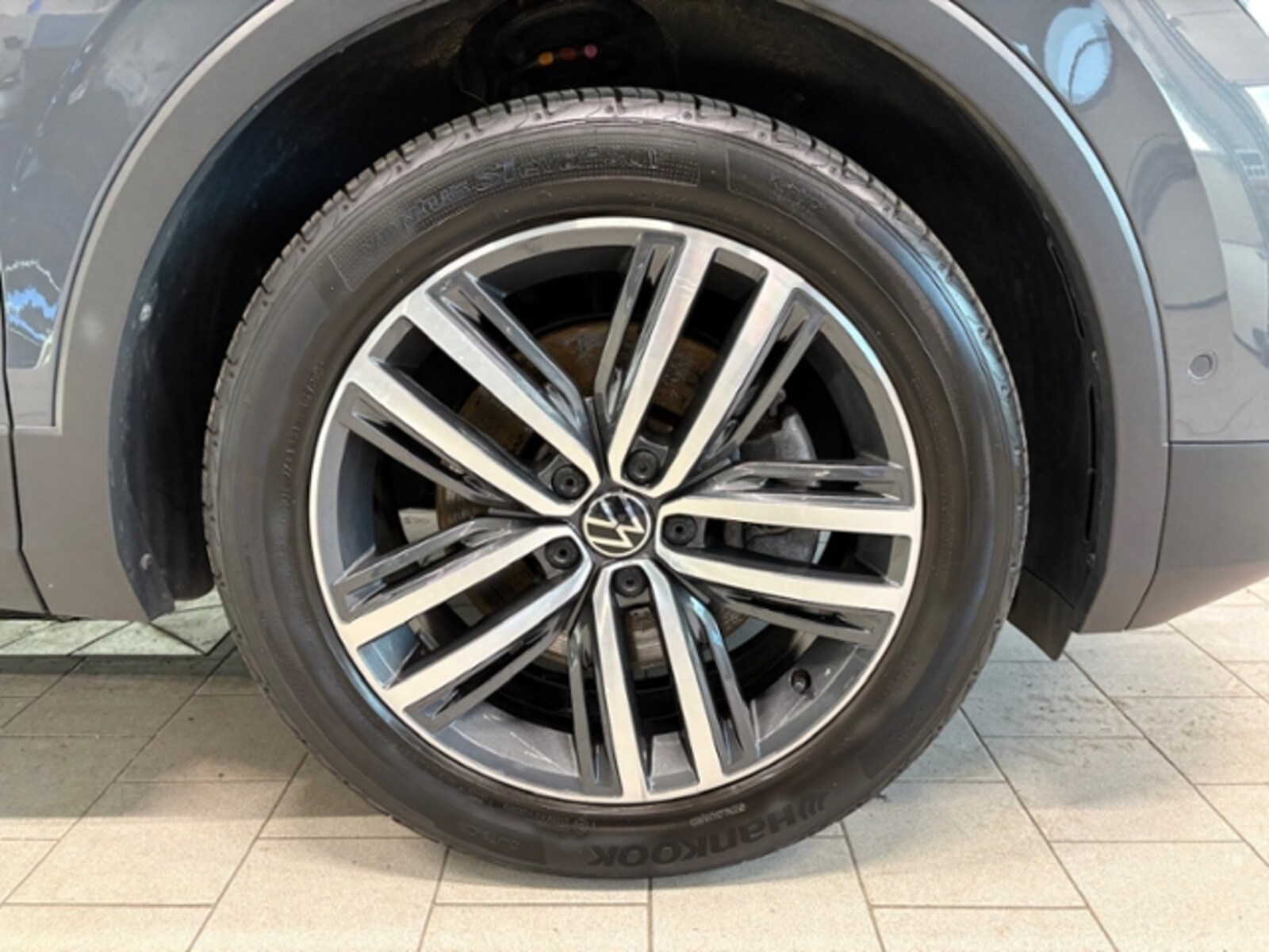 Volkswagen Tiguan – Bild 12