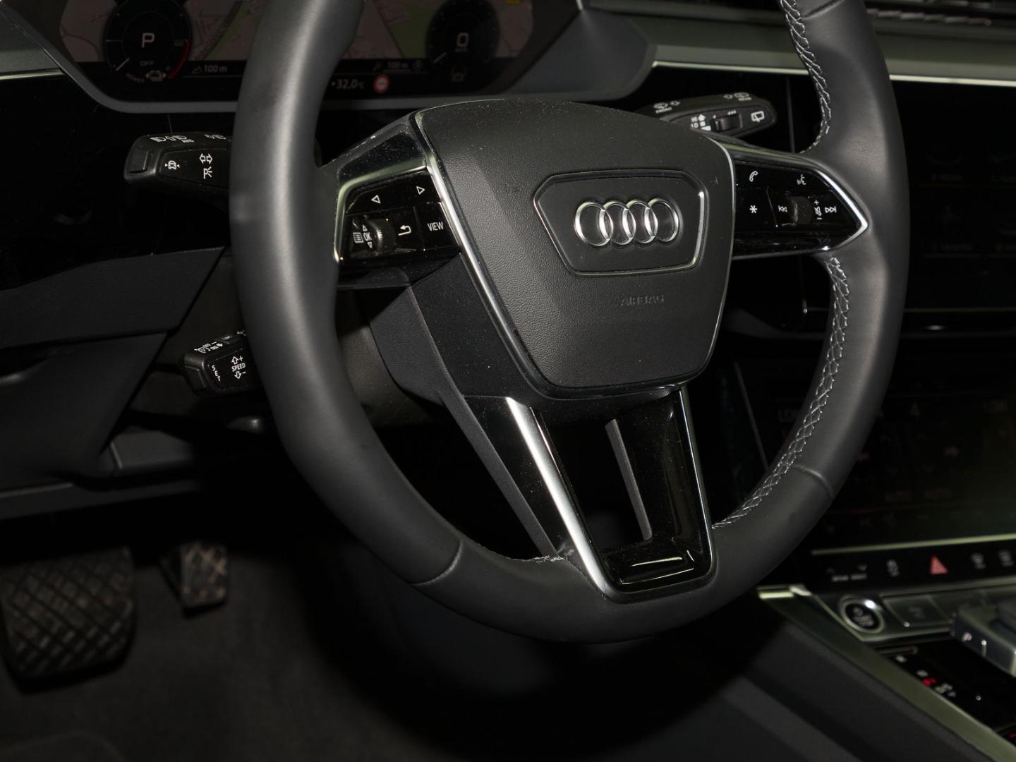 Image about Audi Q8 e-tron advanced 50 e-tron quattro