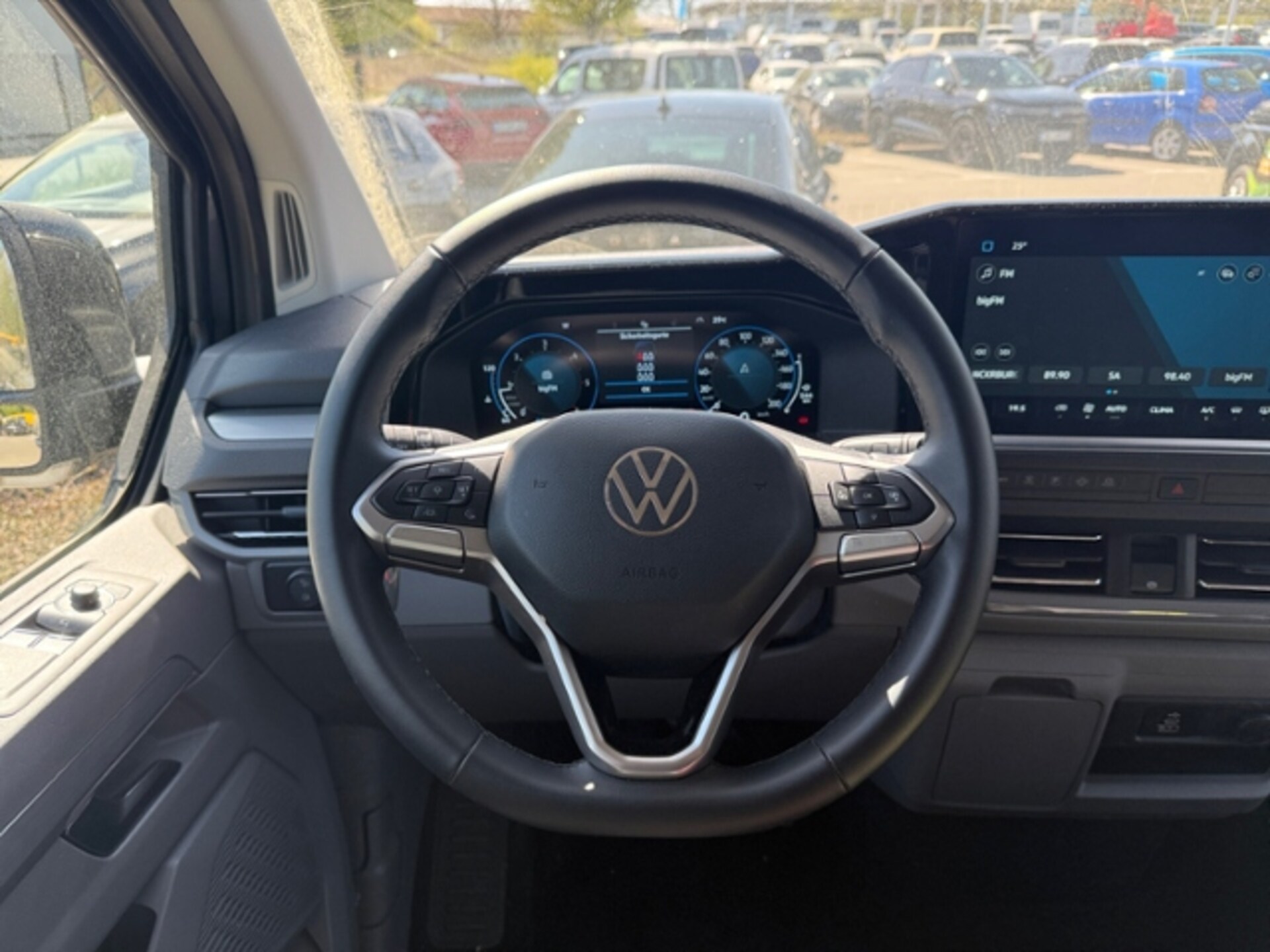 Volkswagen Caravelle langer Radstand Life