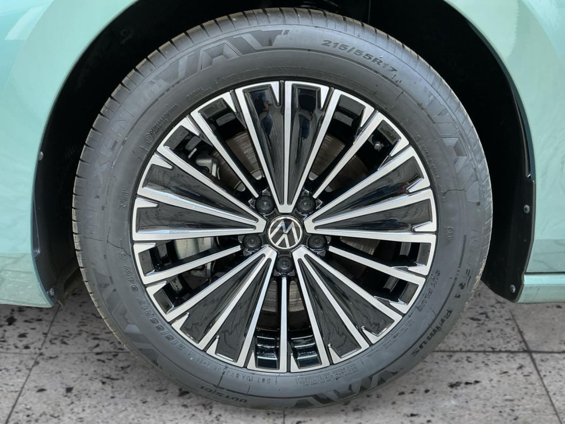 Volkswagen Passat Elegance