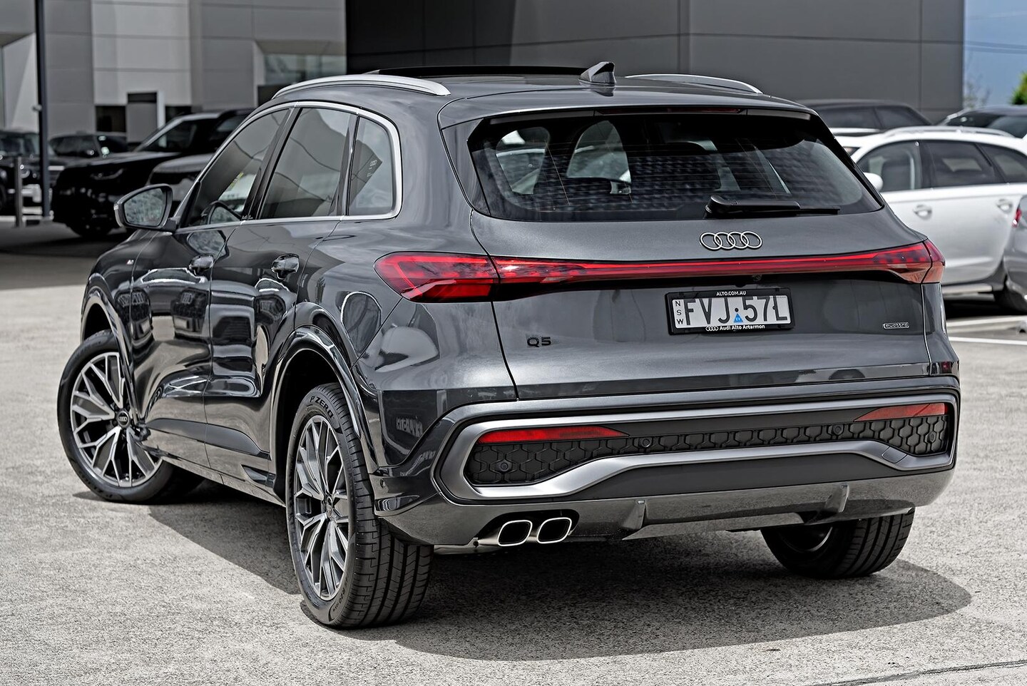 Image about Audi Q5 SUV TDI quattro 150 kW sport