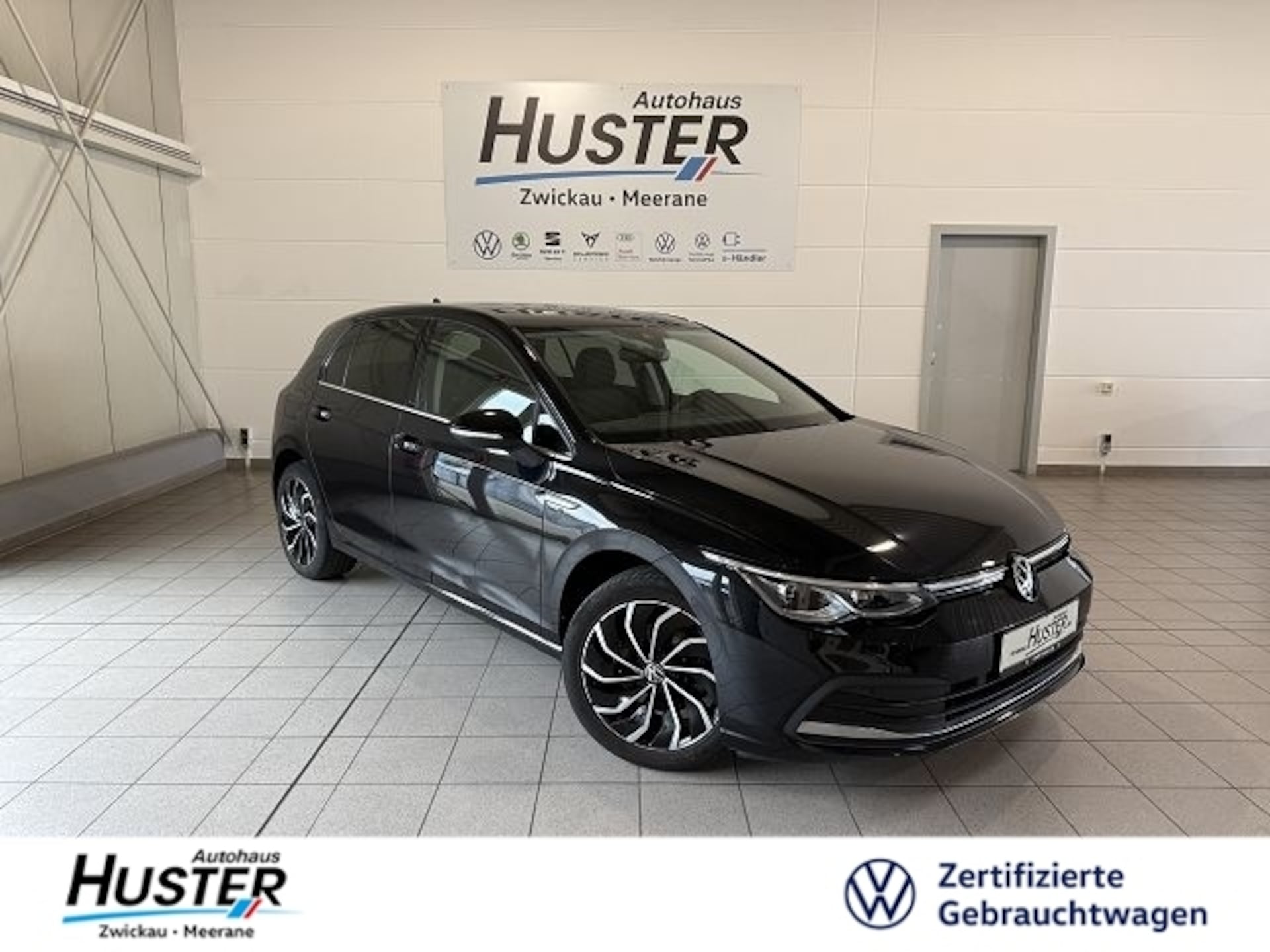 Volkswagen Golf — Volkswagen Golf VIII 1.5 TSI*AZV,NAVI,LED PLUS*