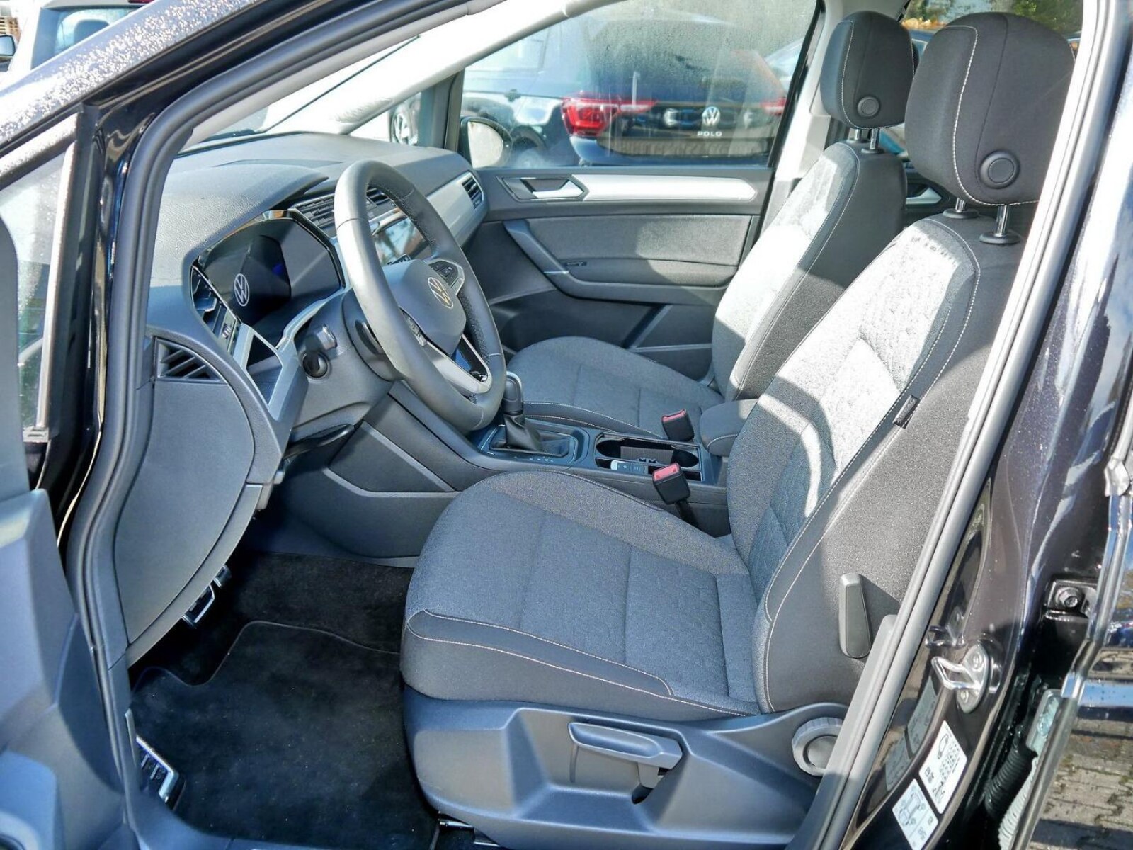 Volkswagen Touran – Bild 9