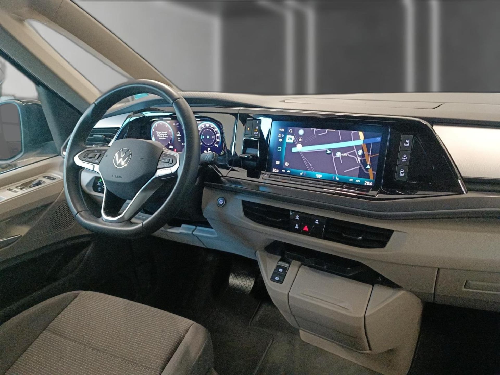 Volkswagen Multivan Langversion Basis-Modell