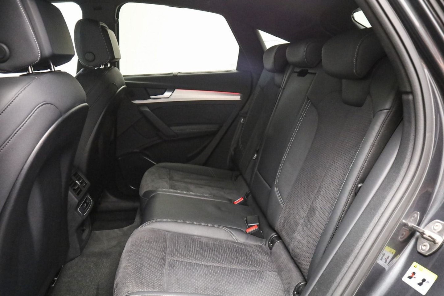 Bild über Audi Q5 Sportback 40 TFSI quattro S tronic - für weitere Informationen kontaktieren Sie den Audi Partner