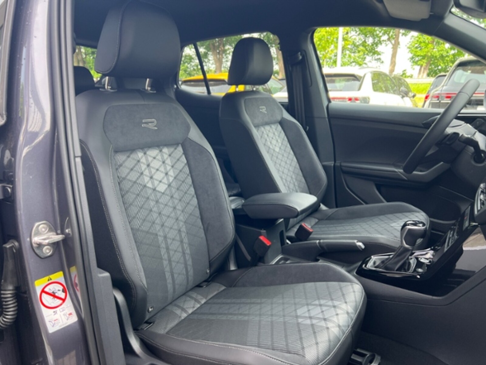 Volkswagen T-Cross – Bild 8