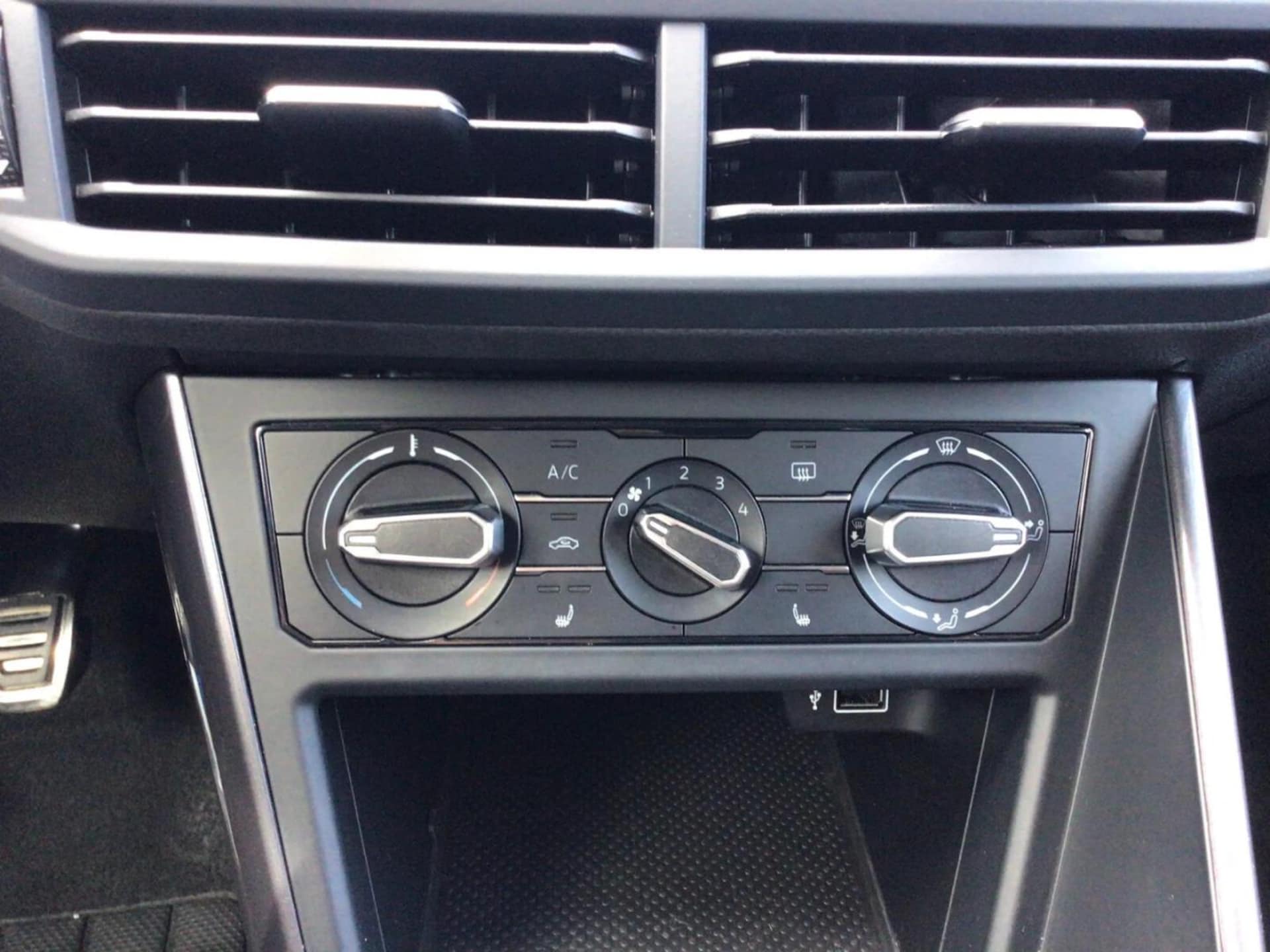 Volkswagen Polo IQ.DRIVE