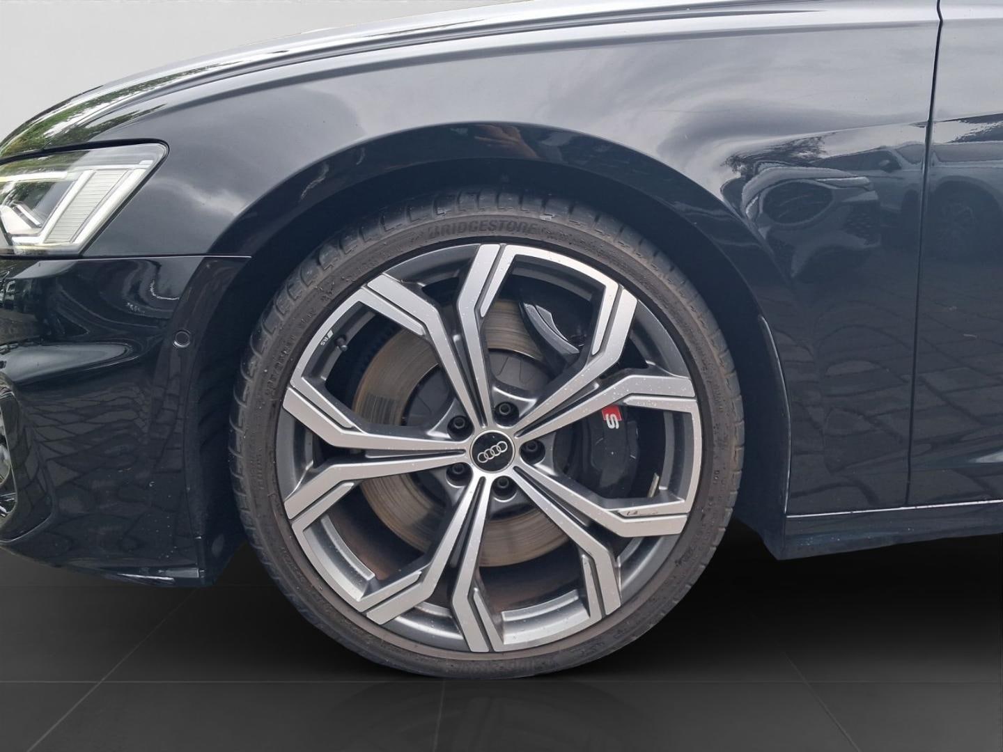 Bild über Audi S6 Avant TDI quattro tiptronic - für weitere Informationen kontaktieren Sie den Audi Partner