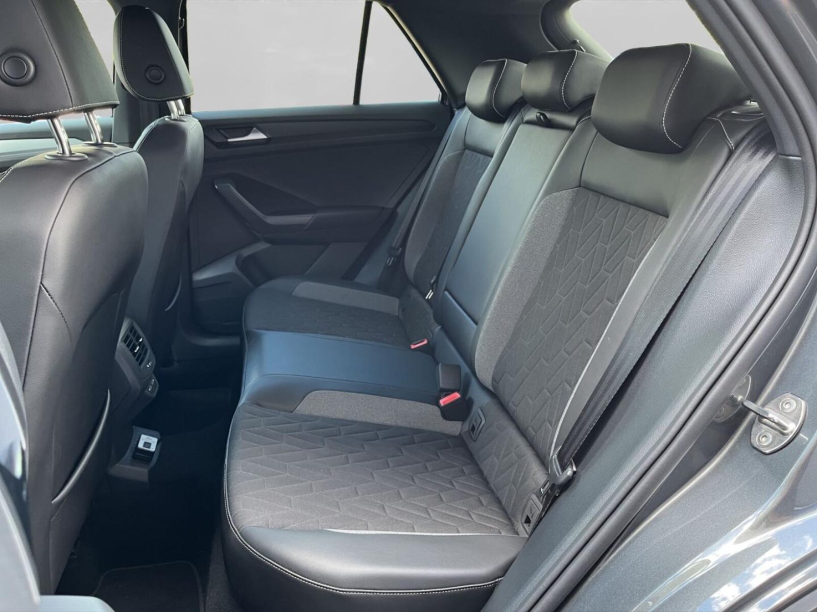 Volkswagen T-Roc – Bild 13