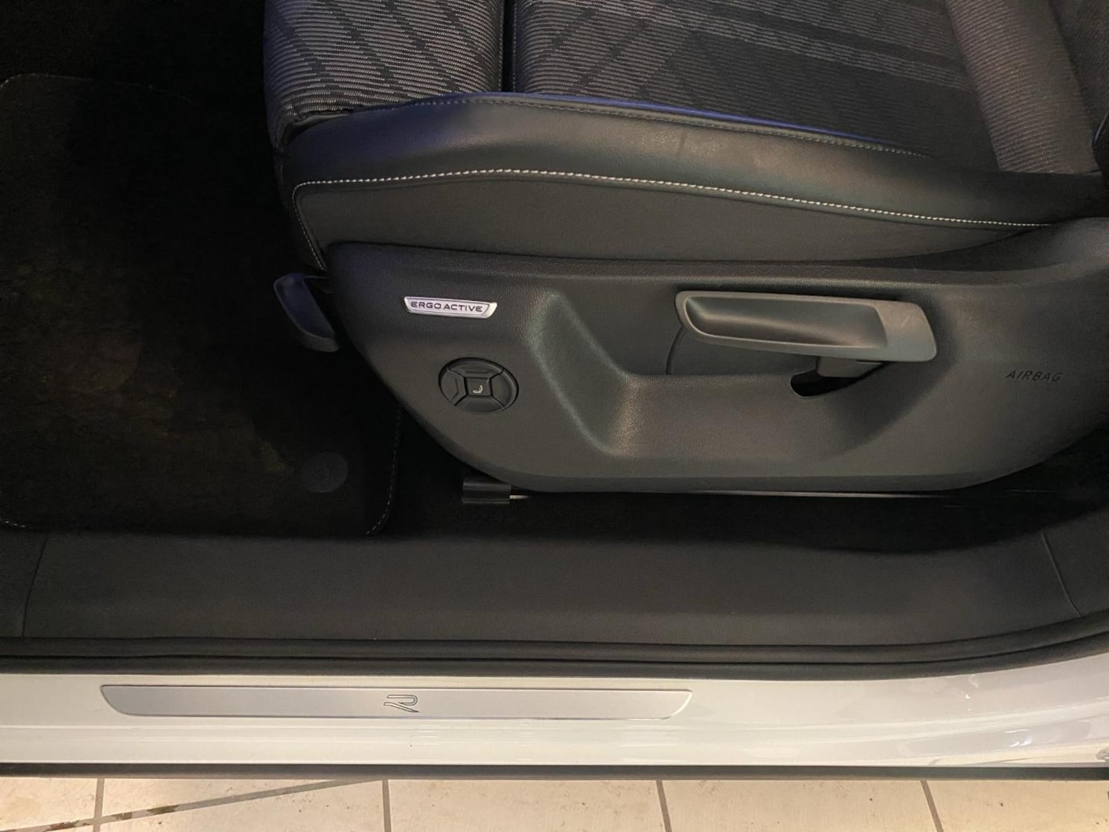Volkswagen Tiguan – Bild 18