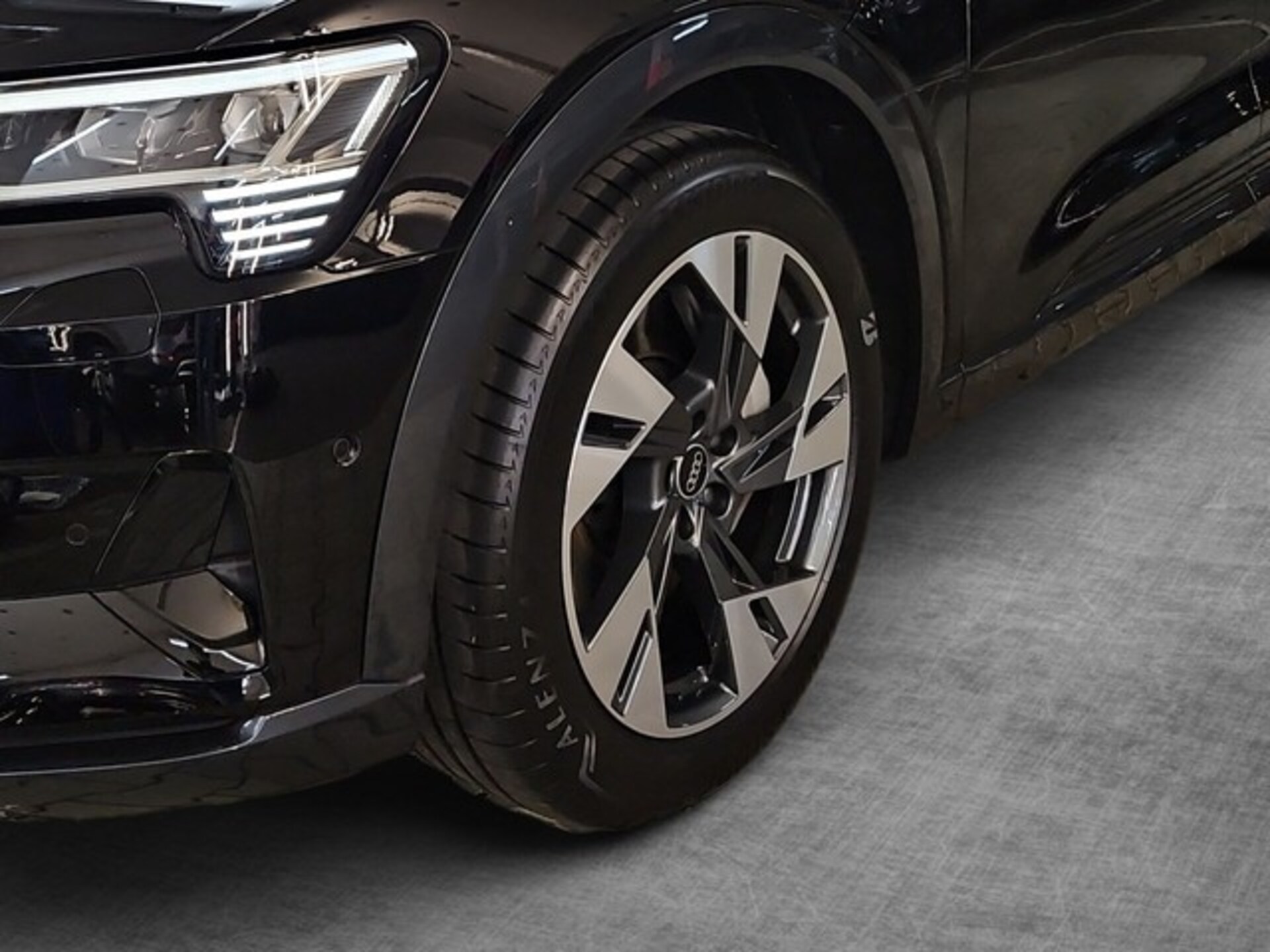 Audi e-tron advanced