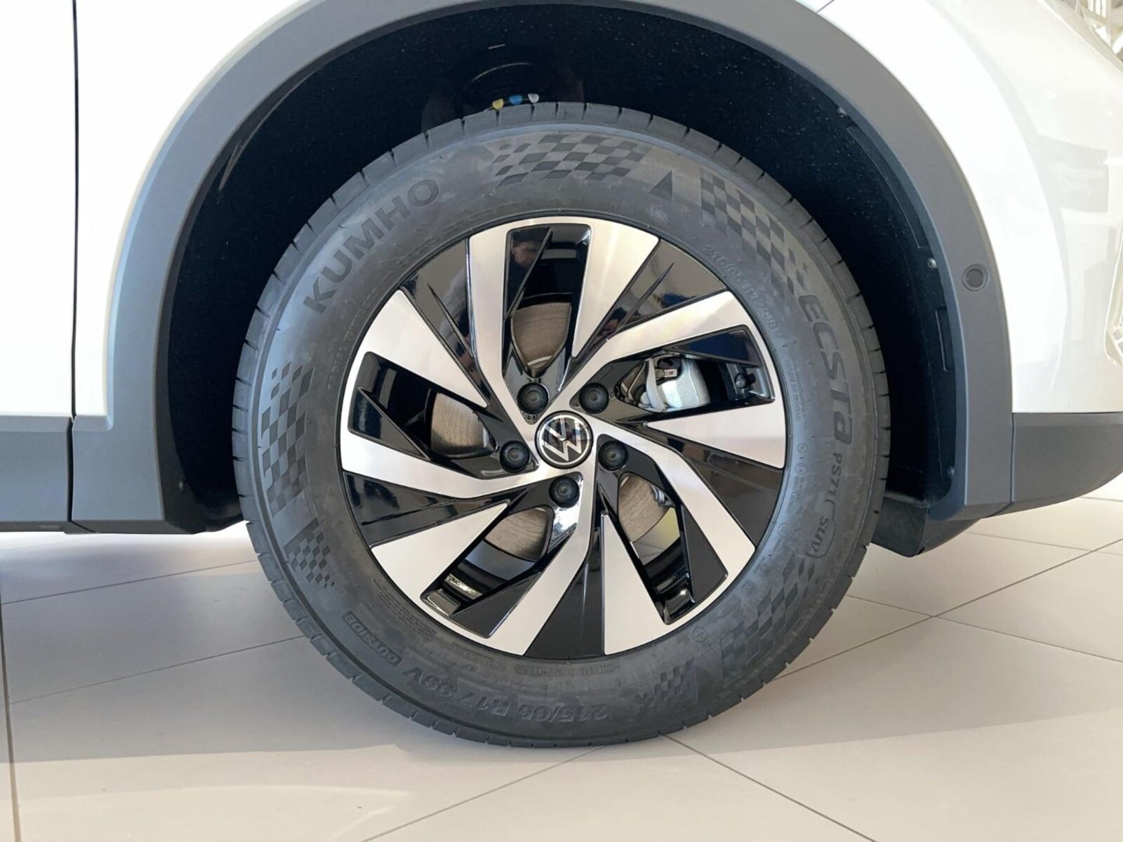 Volkswagen Tiguan – Bild 8