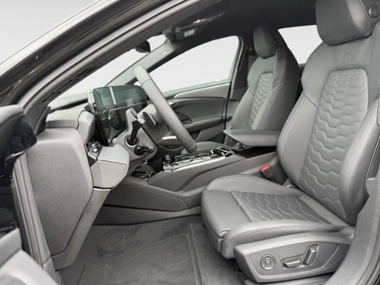 Bild über Audi A6 Avant e-tron S line business e-tron quattro 315 kW - für weitere Informationen kontaktieren Sie den Audi Partner