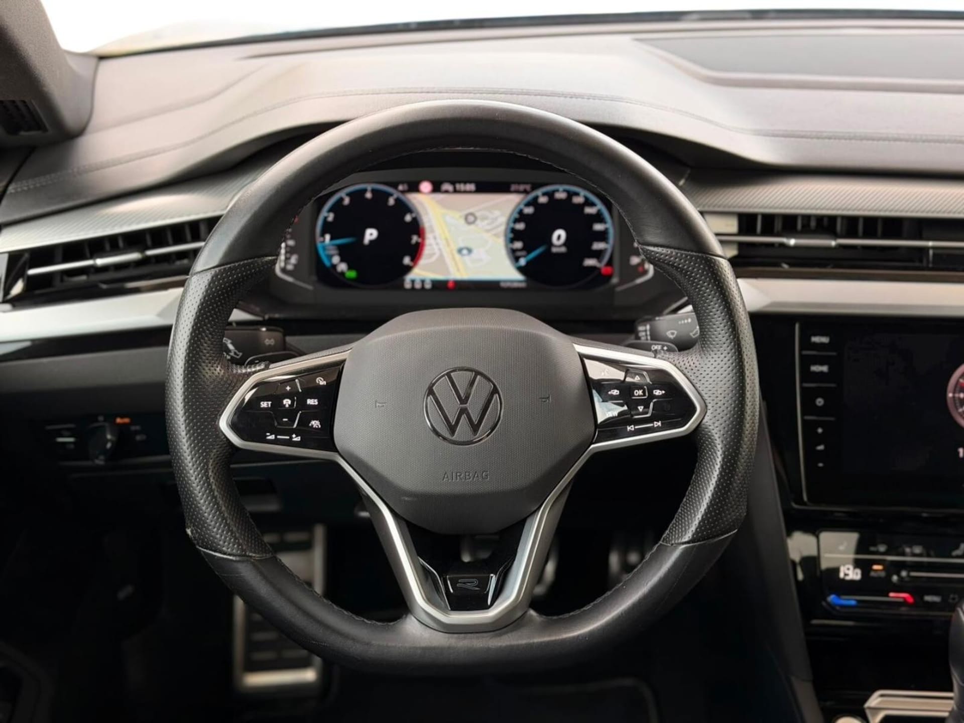 Volkswagen Arteon R-Line