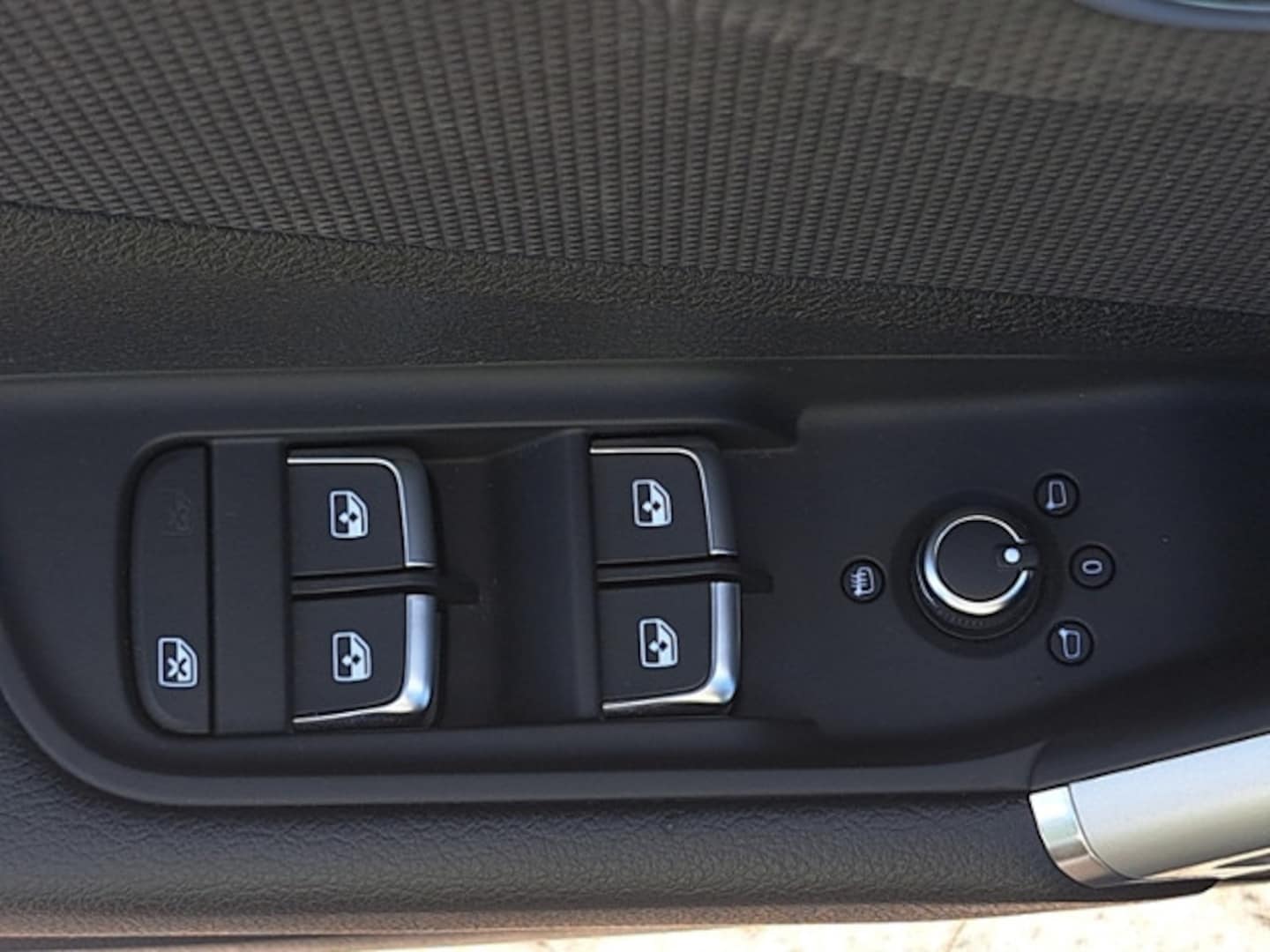 Bild über Audi Q2 advanced 35 TFSI S tronic - für weitere Informationen kontaktieren Sie den Audi Partner