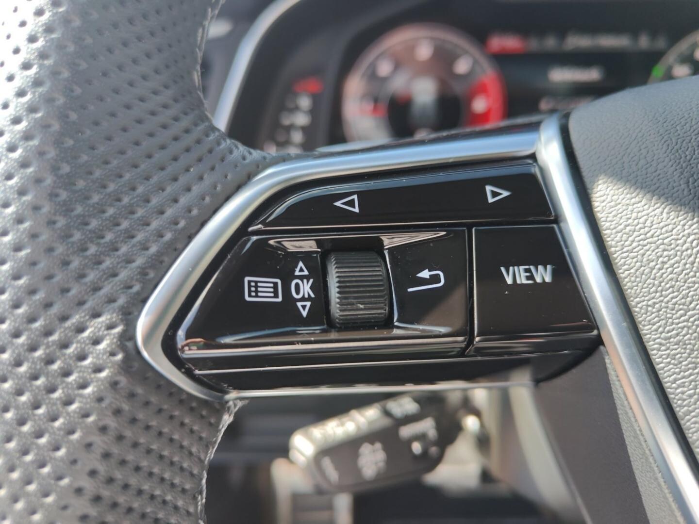 Bild über Audi S6 Avant TDI quattro tiptronic - für weitere Informationen kontaktieren Sie den Audi Partner