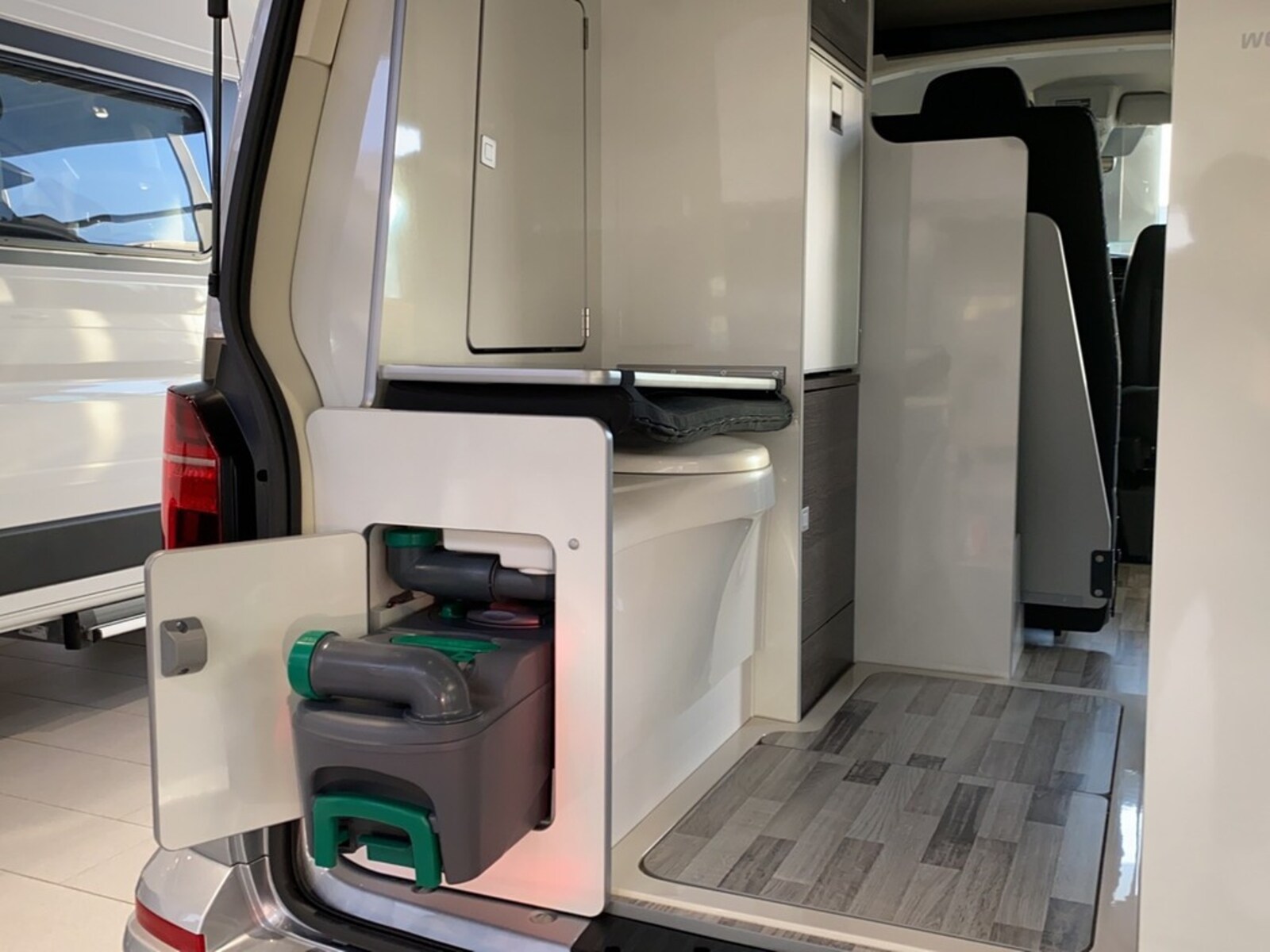 Volkswagen T6.1 Transporter Kasten kurzer Radstand – Bild 21