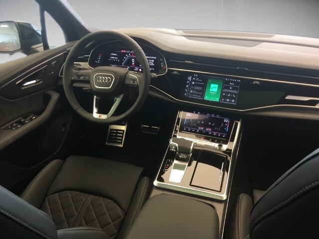 Image about Audi SQ7 SUV TFSI quattro tiptronic