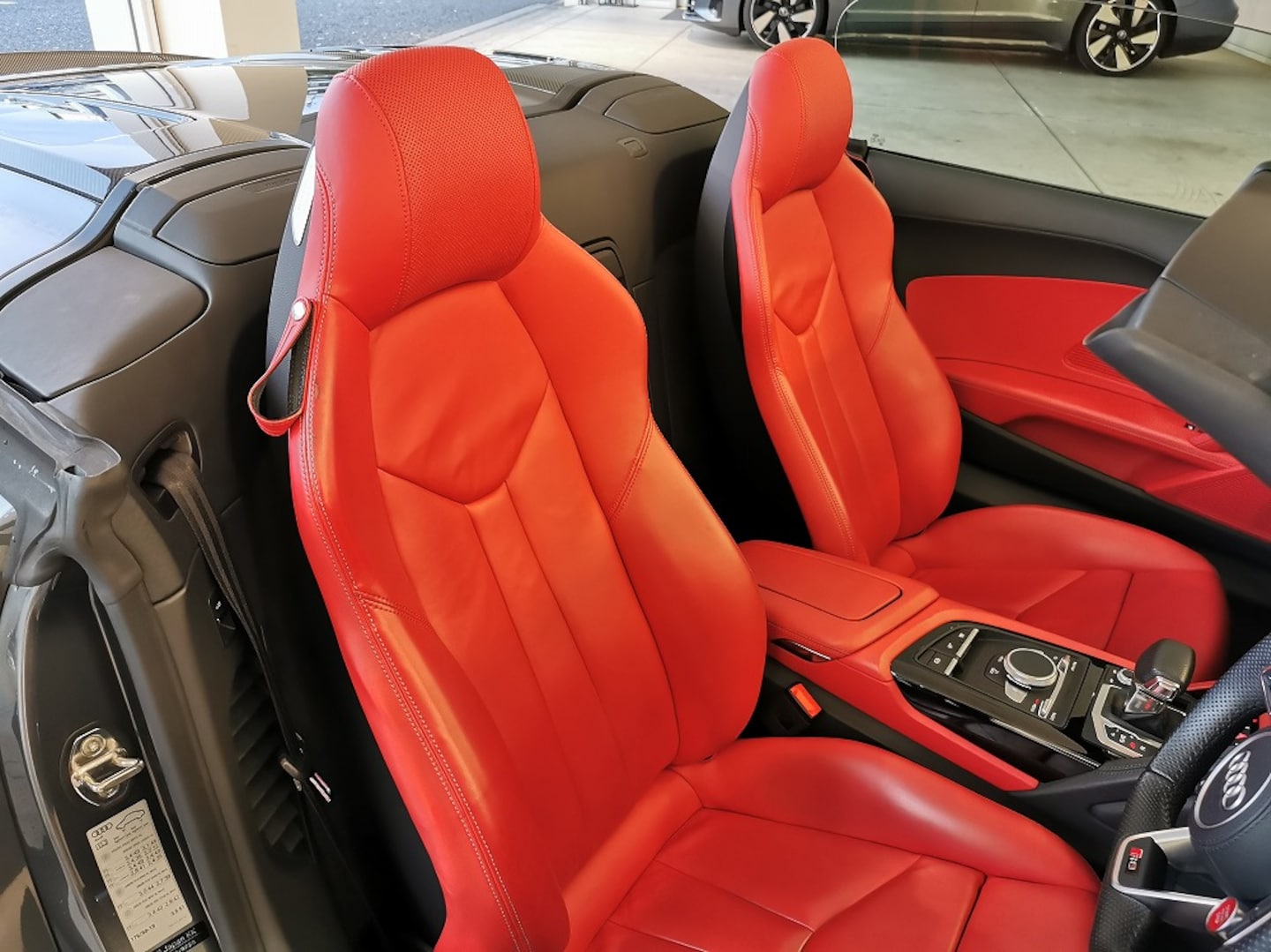 Audi R8 Spyder R8 Spyder V10 performance 5.2 FSI quattro S tronic for more details contact your dealer