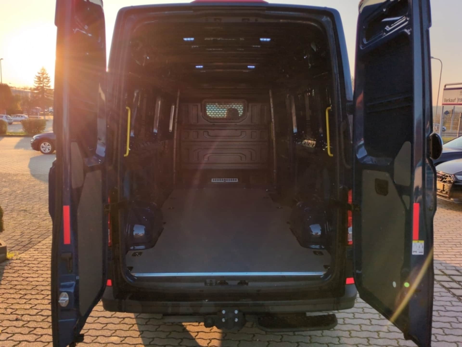 Volkswagen Crafter Kasten langer Radstand