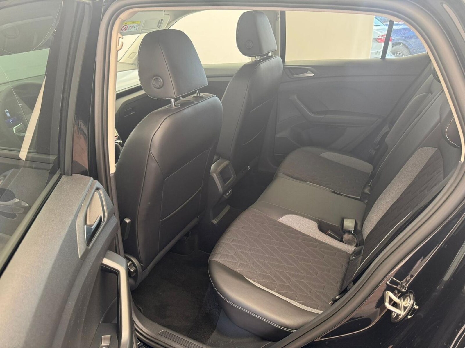 Volkswagen T-Cross – Bild 9