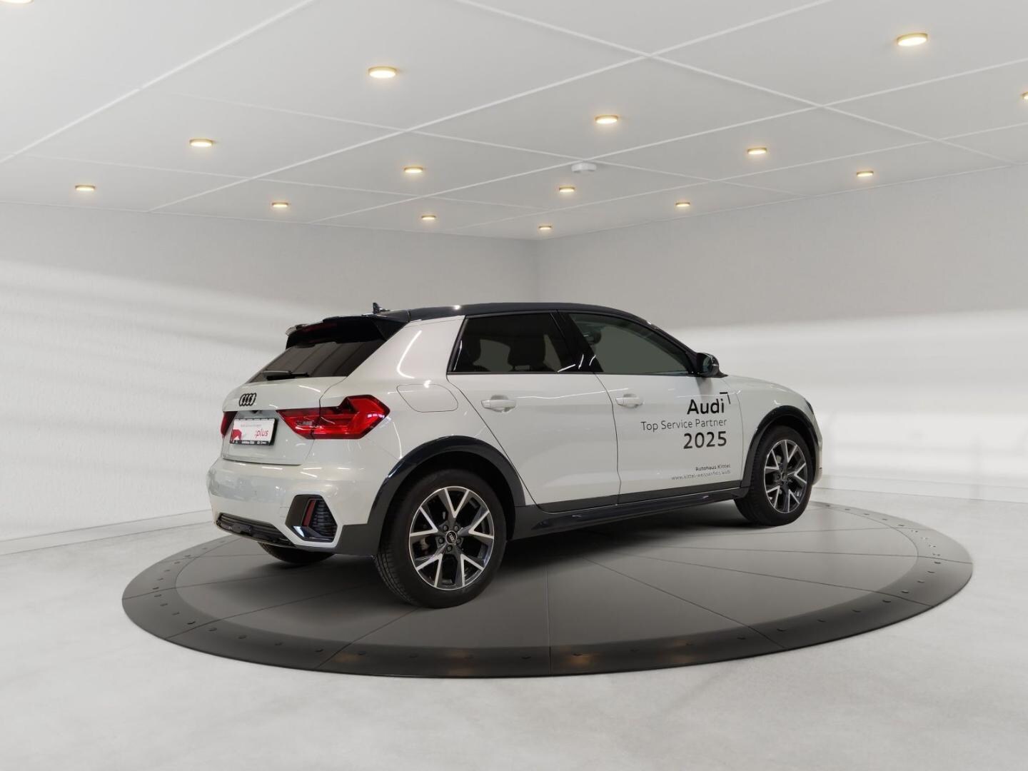 Bild über Audi A1 allstreet 35 TFSI S tronic - für weitere Informationen kontaktieren Sie den Audi Partner