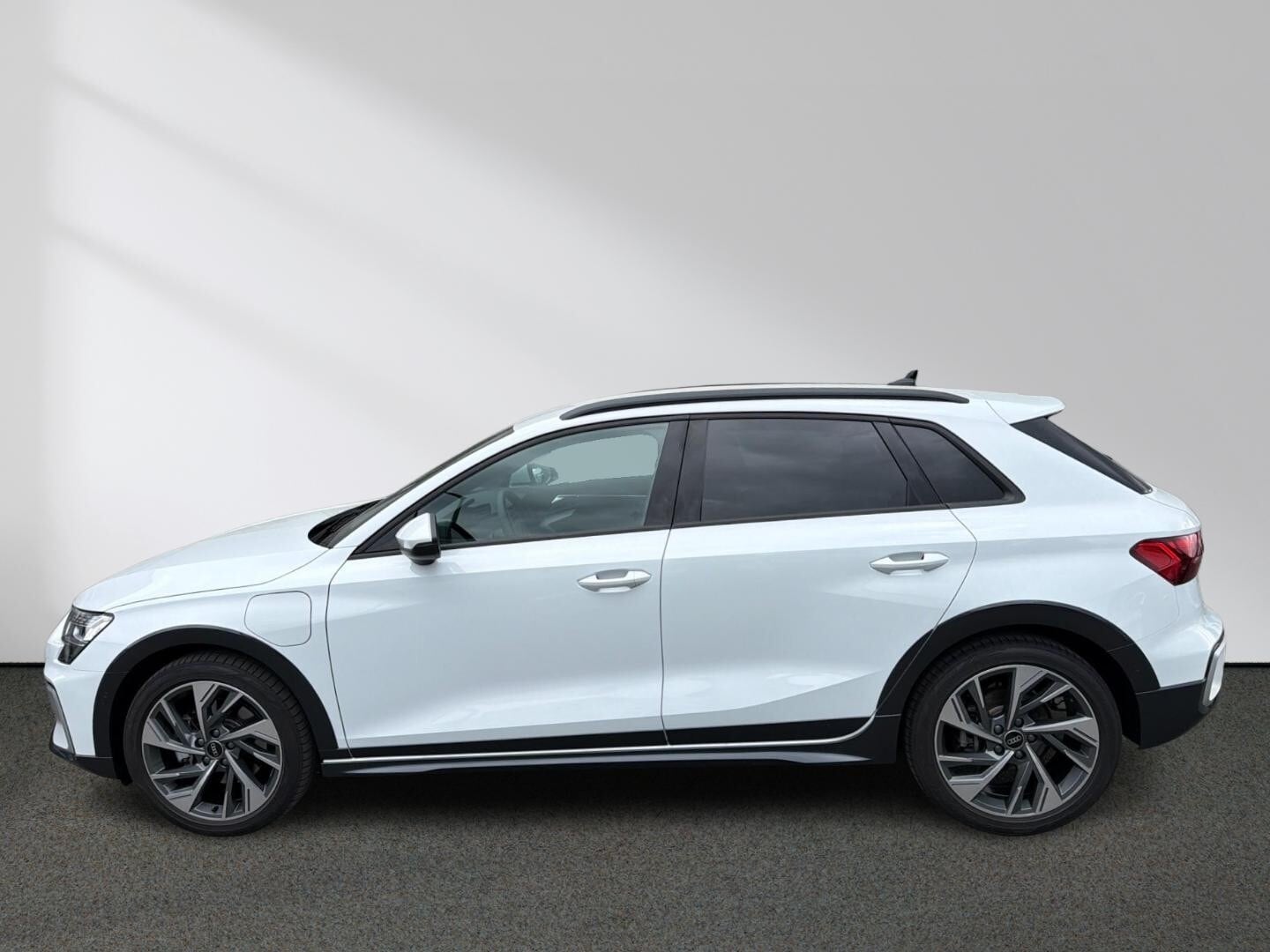 Bild über Audi A3 allstreet TFSI e 40 TFSI e S tronic - für weitere Informationen kontaktieren Sie den Audi Partner