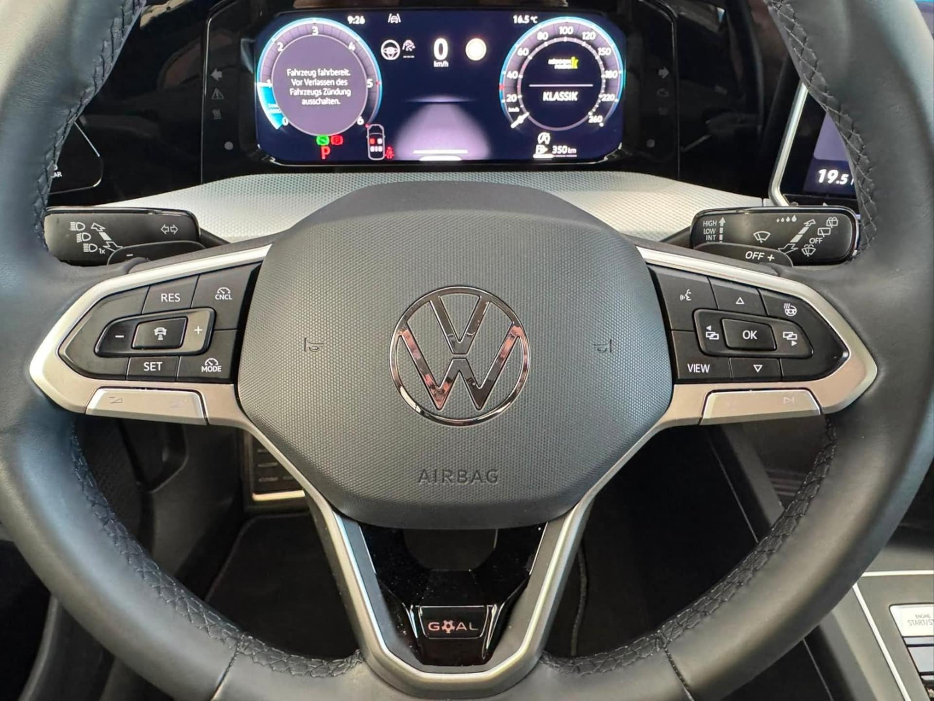 Volkswagen Golf Life