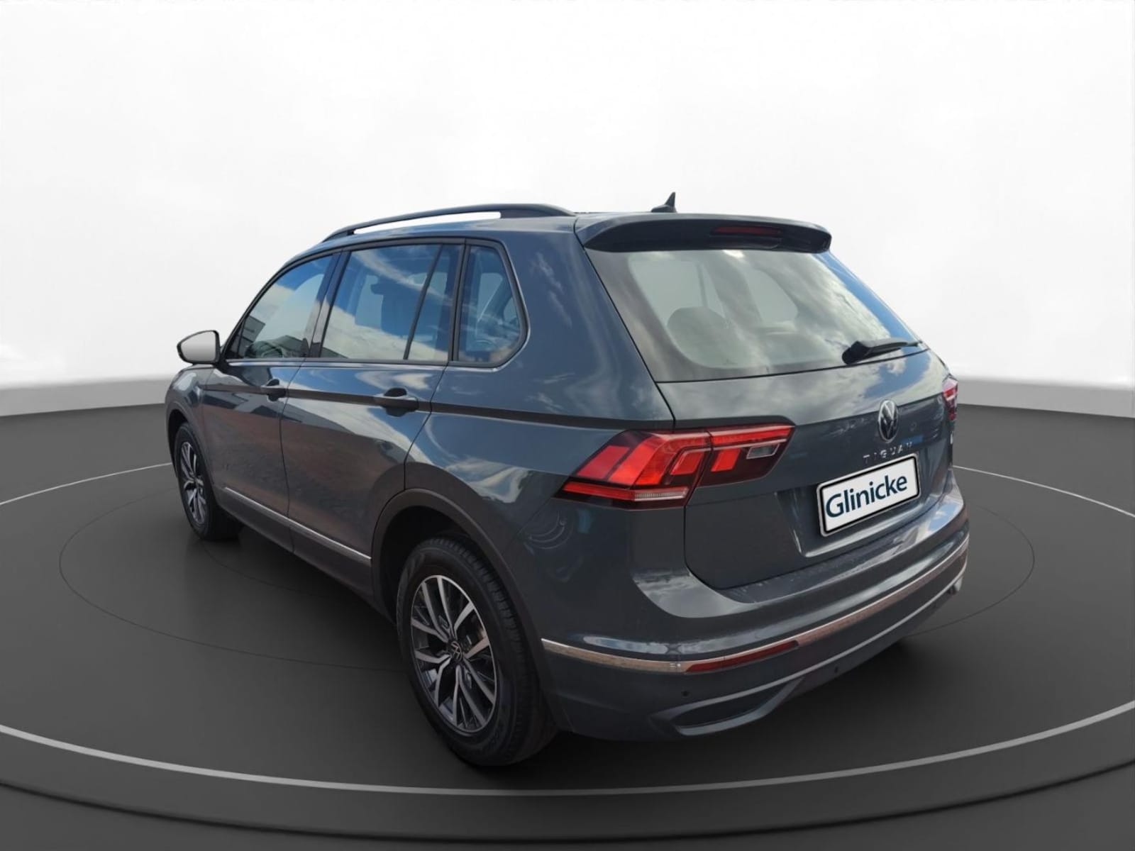 Volkswagen Tiguan – Bild 8