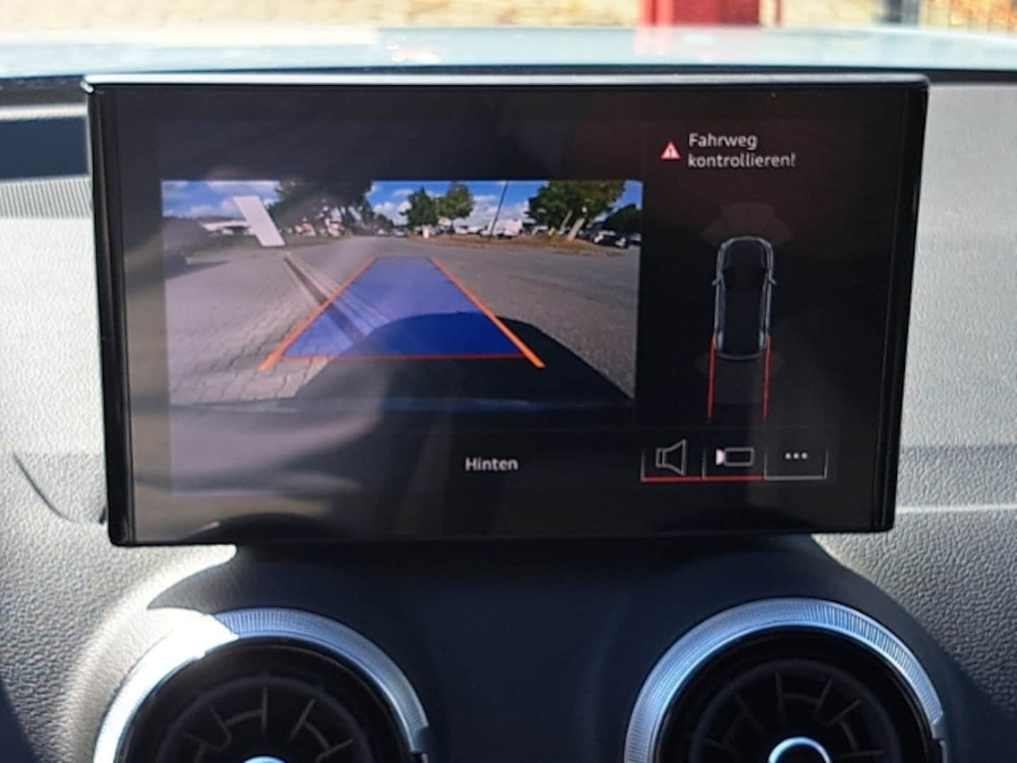 Bild über Audi Q2 advanced 35 TFSI S tronic - für weitere Informationen kontaktieren Sie den Audi Partner