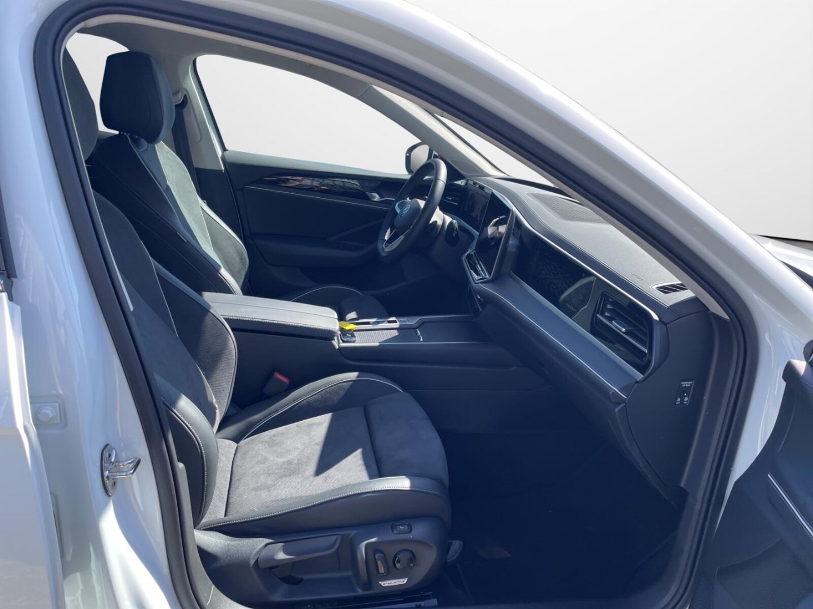 Volkswagen Passat – Bild 14