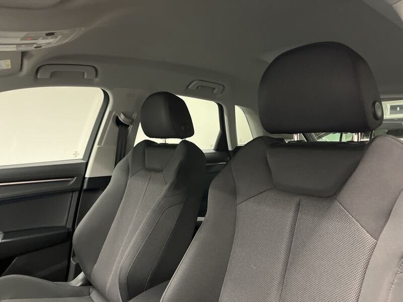 Immagine di Audi Q3 TFSI e S line edition 45 TFSI e 180 kW (245 CV) S tronic - Vista: for more details contact your dealer