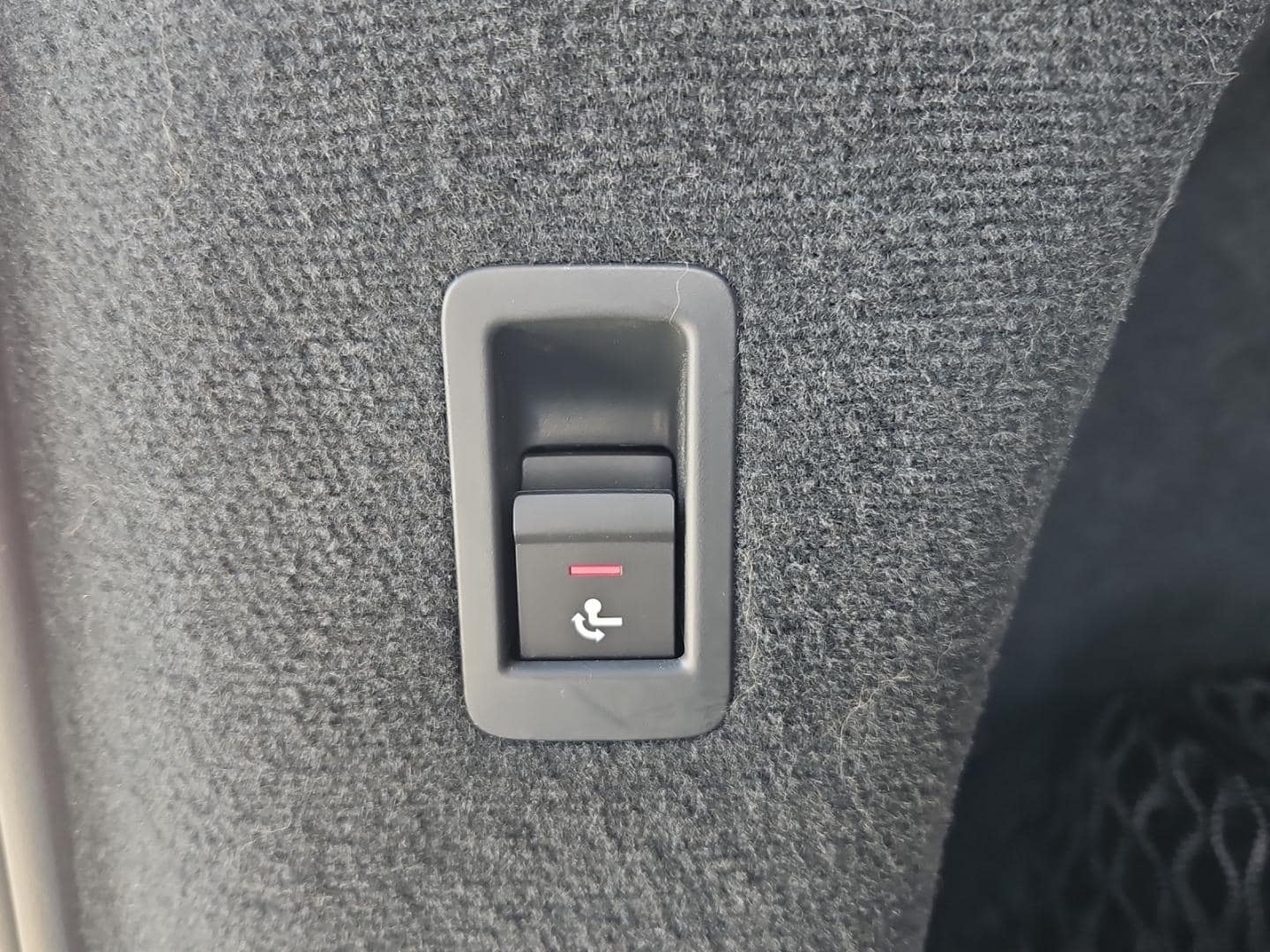 Bild über Audi S6 Avant TDI quattro tiptronic - für weitere Informationen kontaktieren Sie den Audi Partner