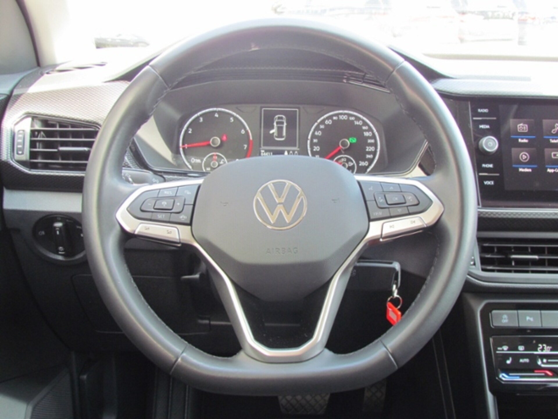 Volkswagen T-Cross Life