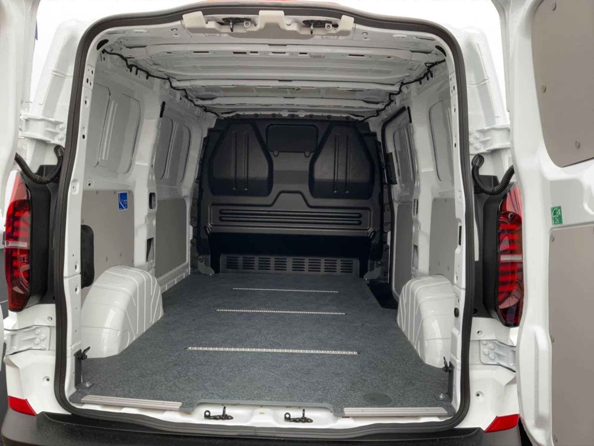 Volkswagen Transporter Kasten kurzer Radstand