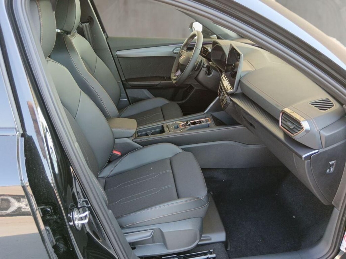 CUPRA Formentor 1.5 eTSI DSG 110 kW (150 CV) — photo 5