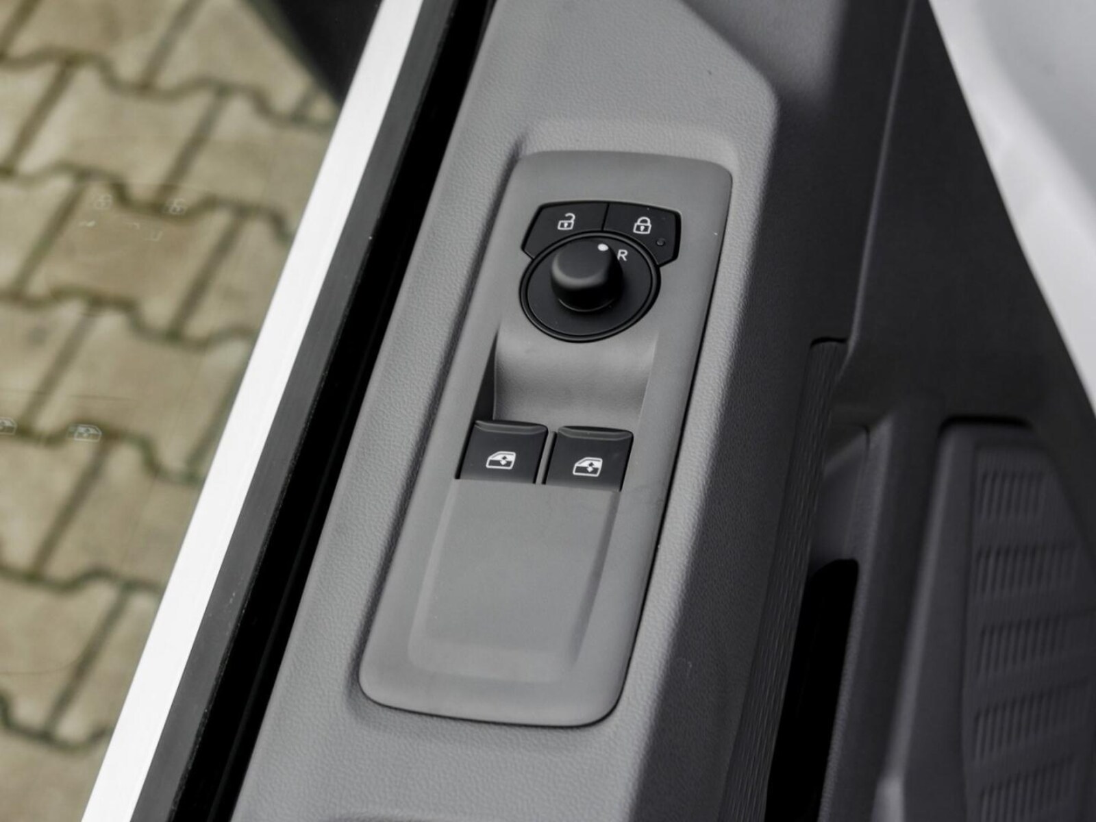 Volkswagen Transporter Kasten kurzer Radstand – Bild 12