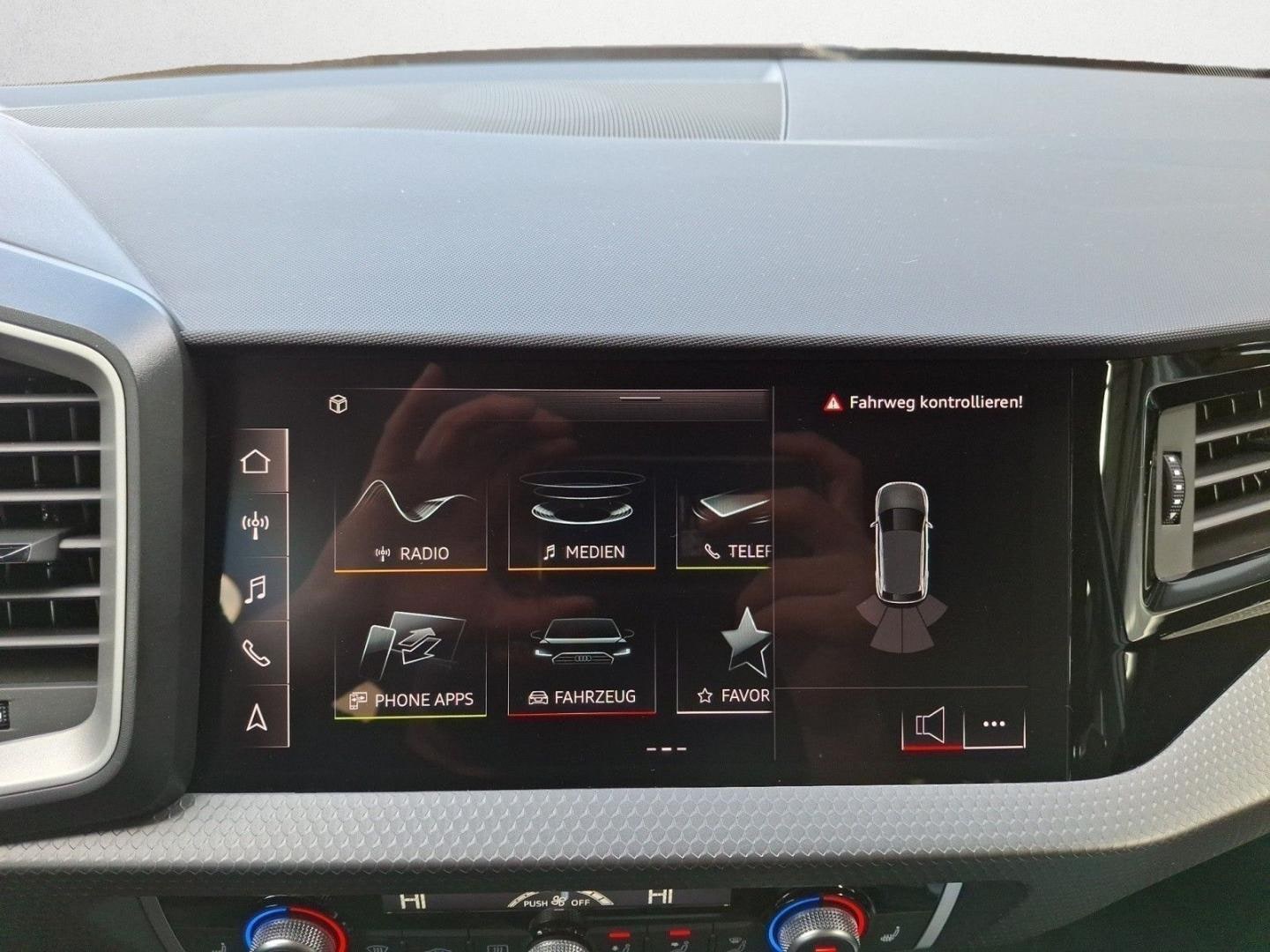 Bild über Audi A1 Sportback advanced 30 TFSI Schaltgetriebe - für weitere Informationen kontaktieren Sie den Audi Partner