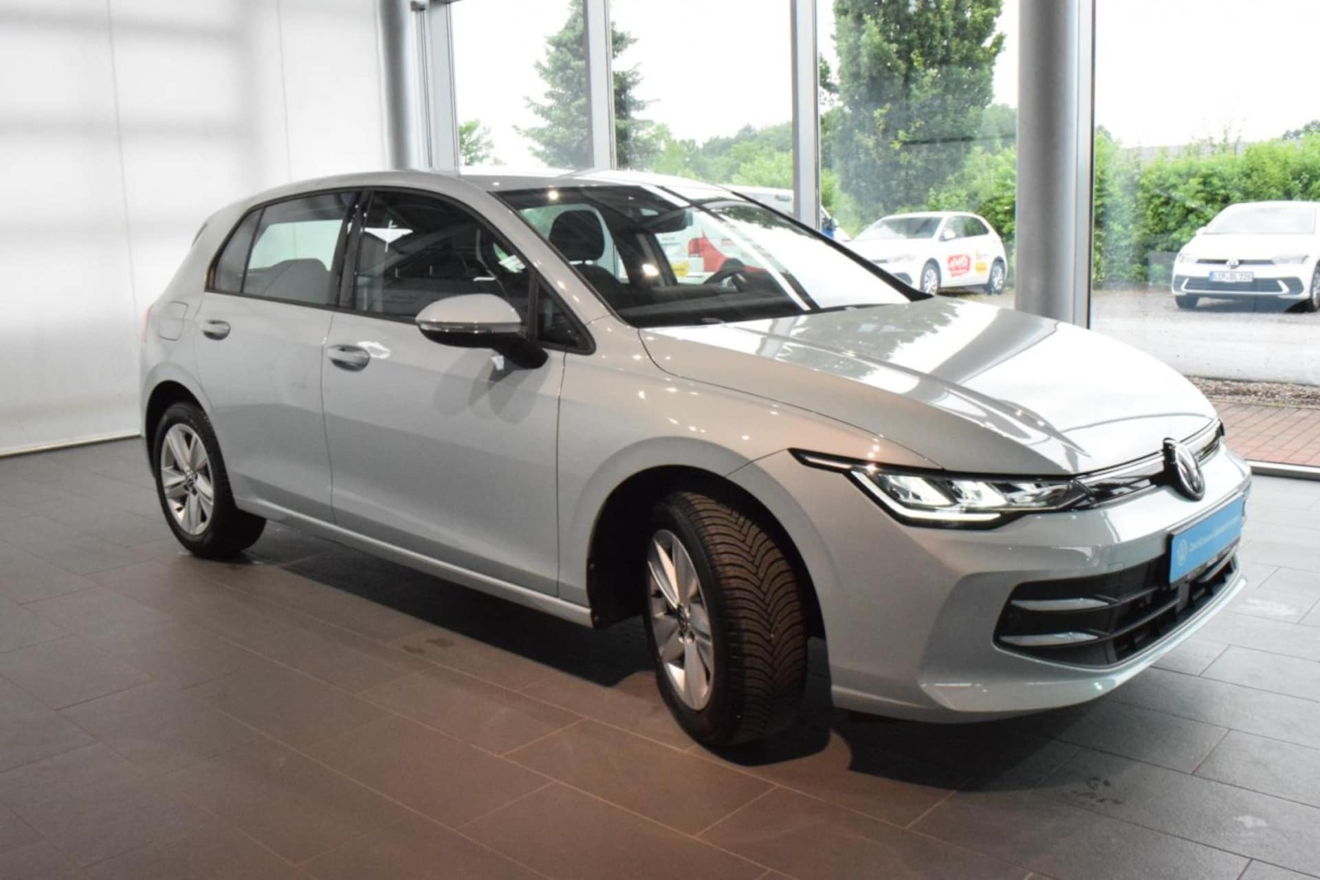 Volkswagen Golf Life