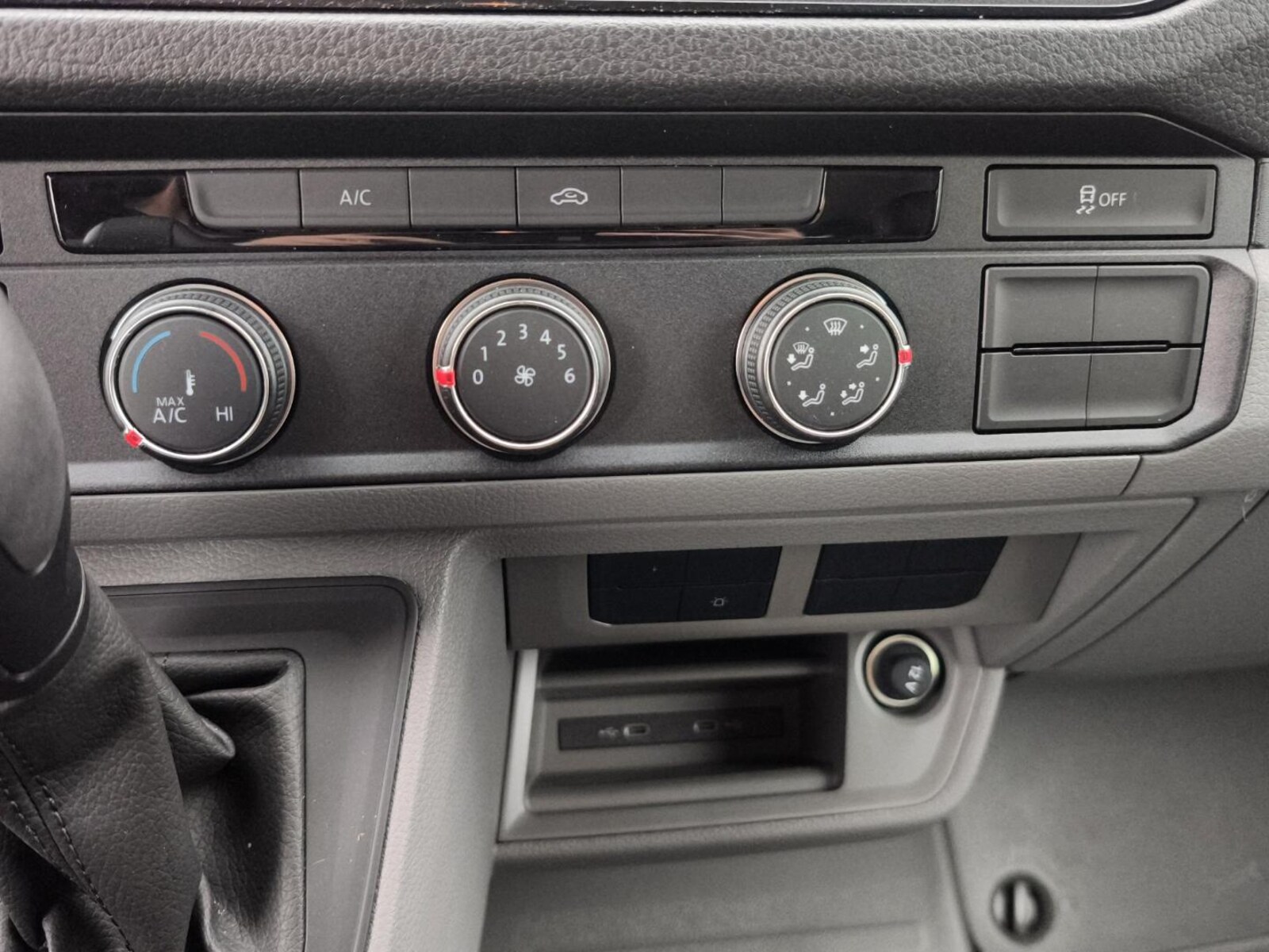 Volkswagen Crafter Doppelkabine mittlerer Radstand – Bild 14