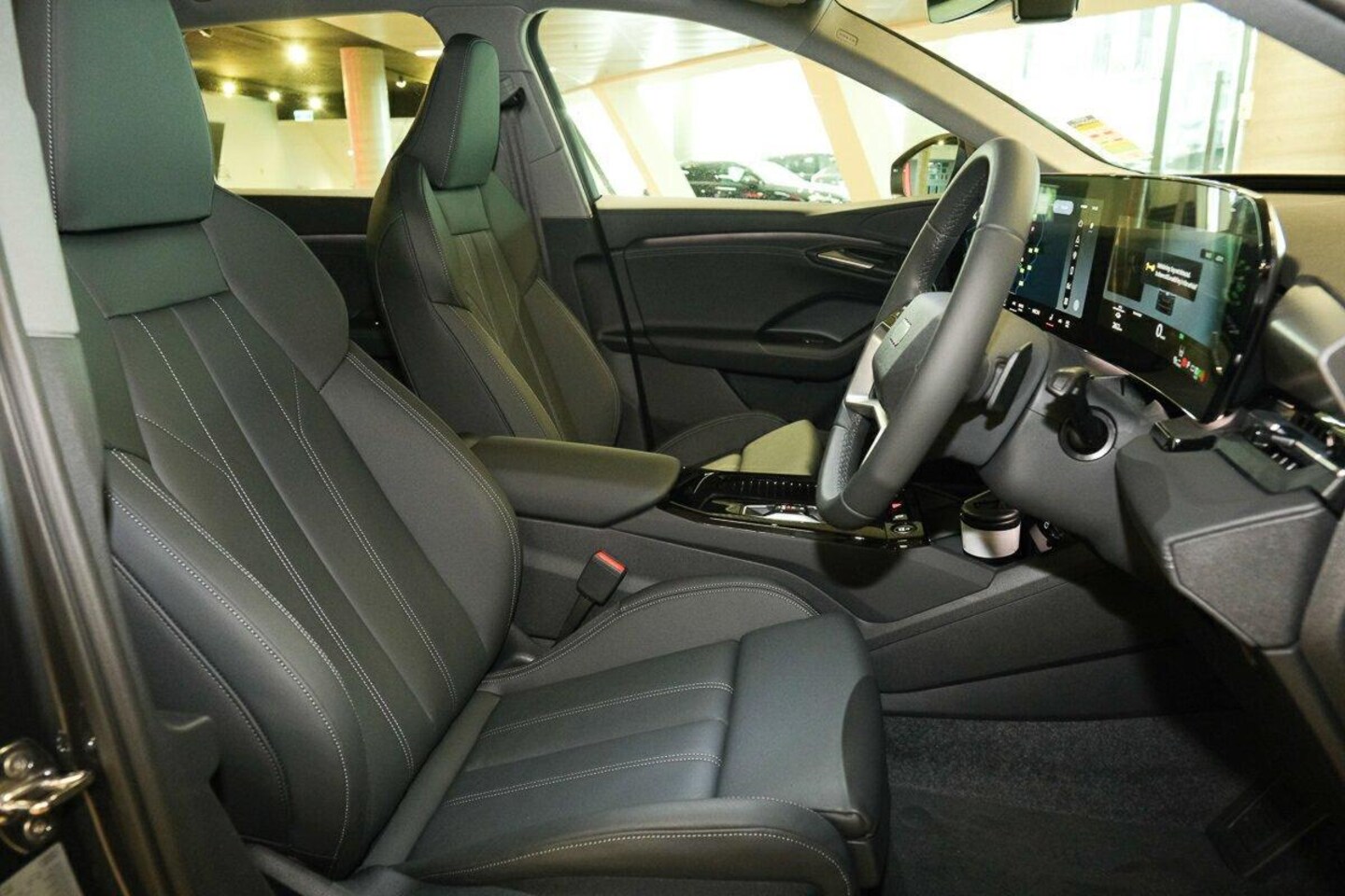 Image about Audi Q6 SUV e-tron e-tron