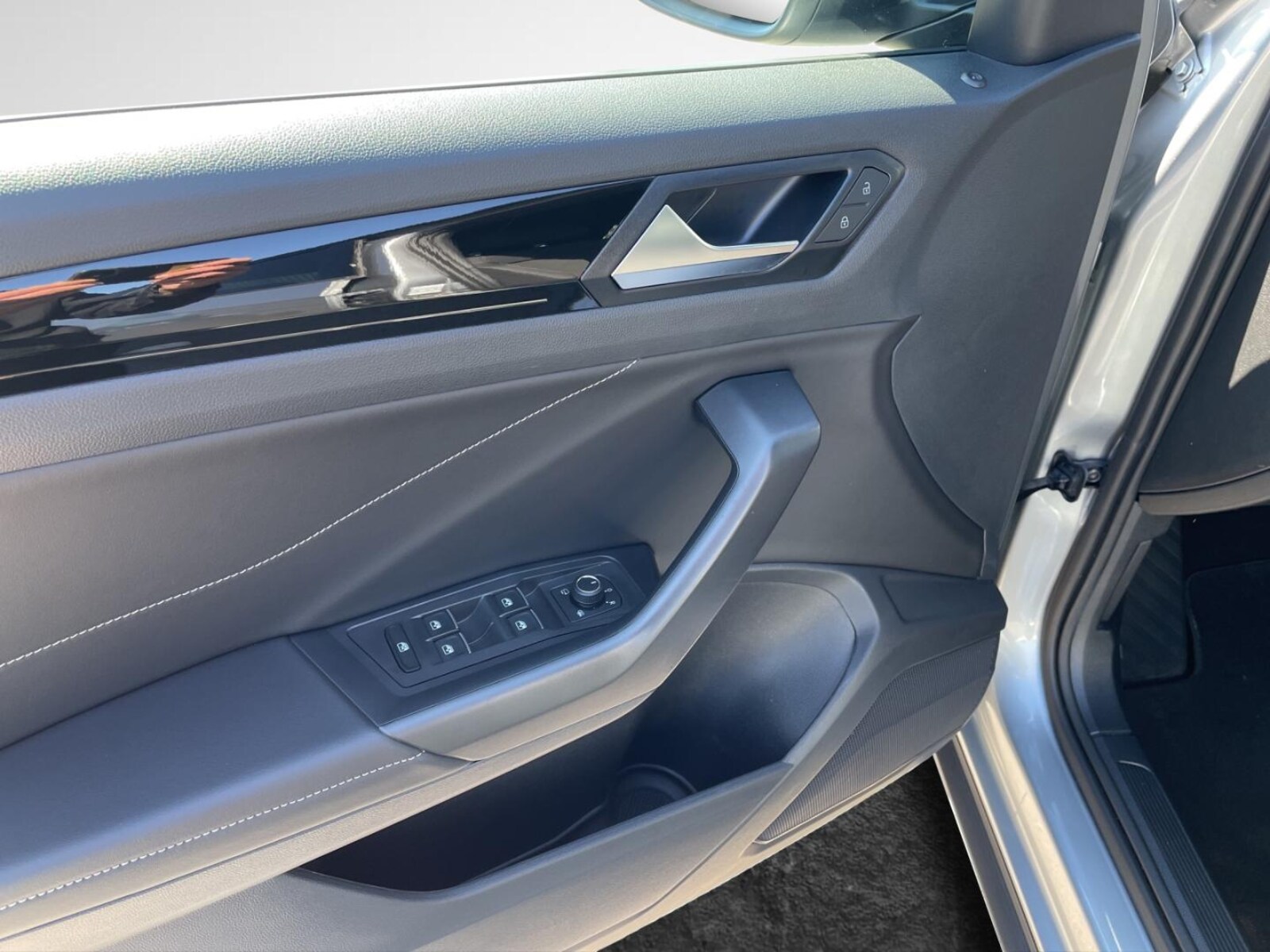 Volkswagen T-Roc – Bild 7