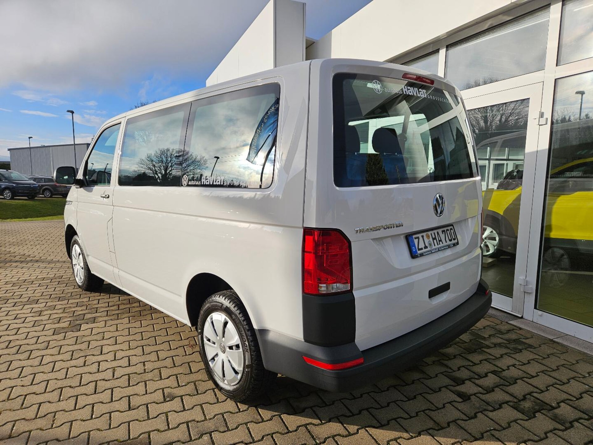 Volkswagen T6.1 Transporter Kombi kurzer Radstand