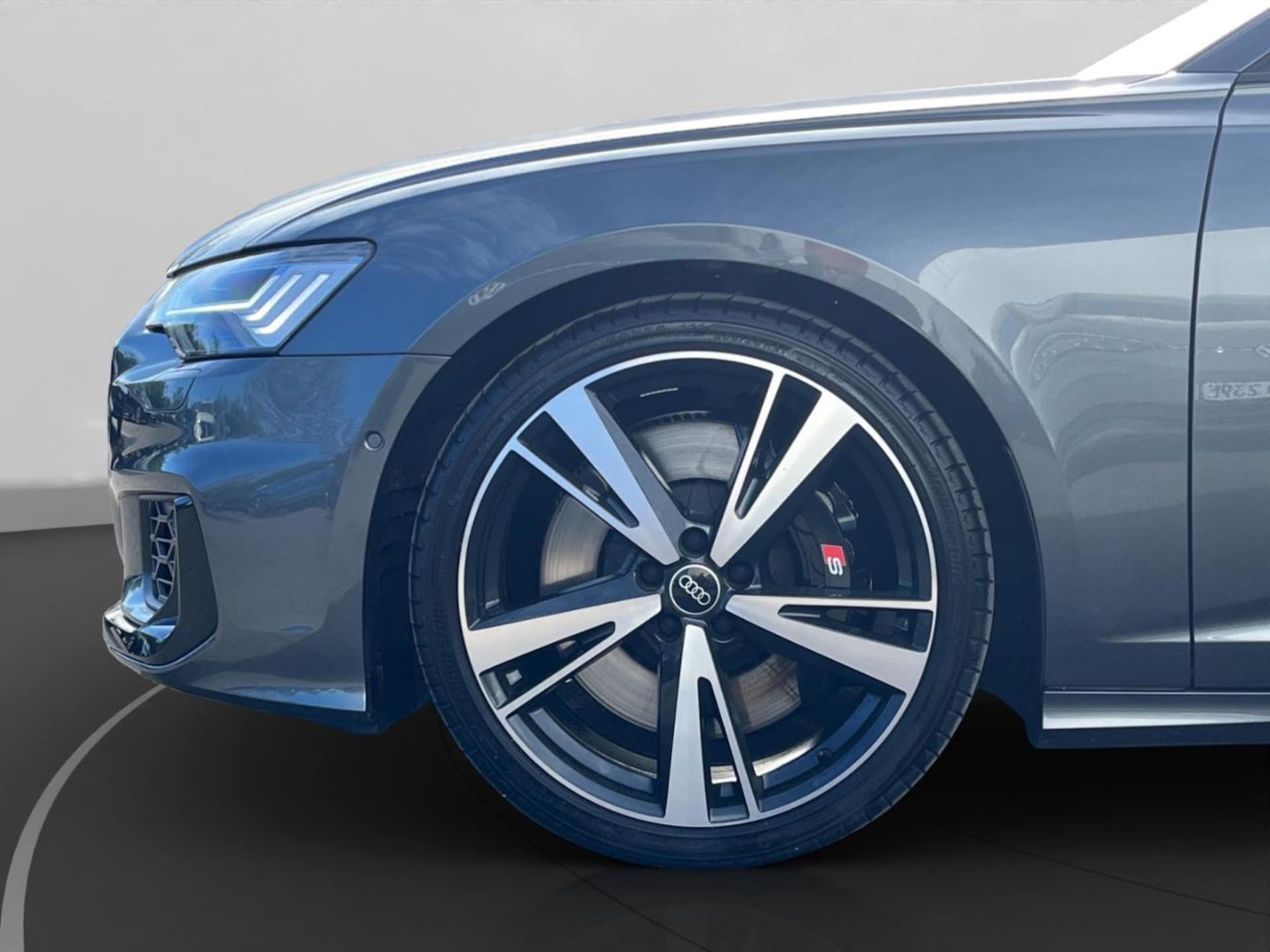Audi S6 Avant