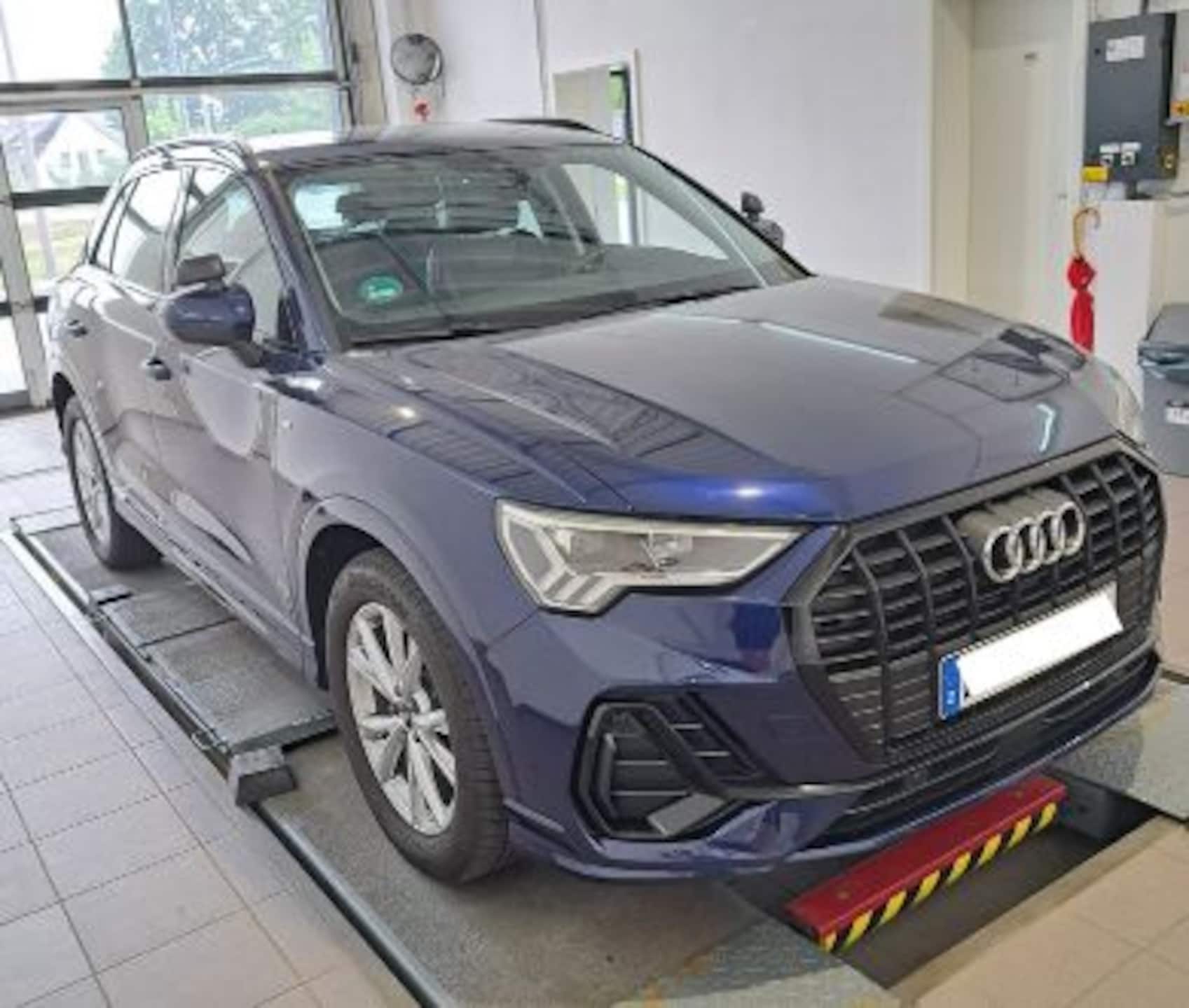 Audi Q3 SUV S line