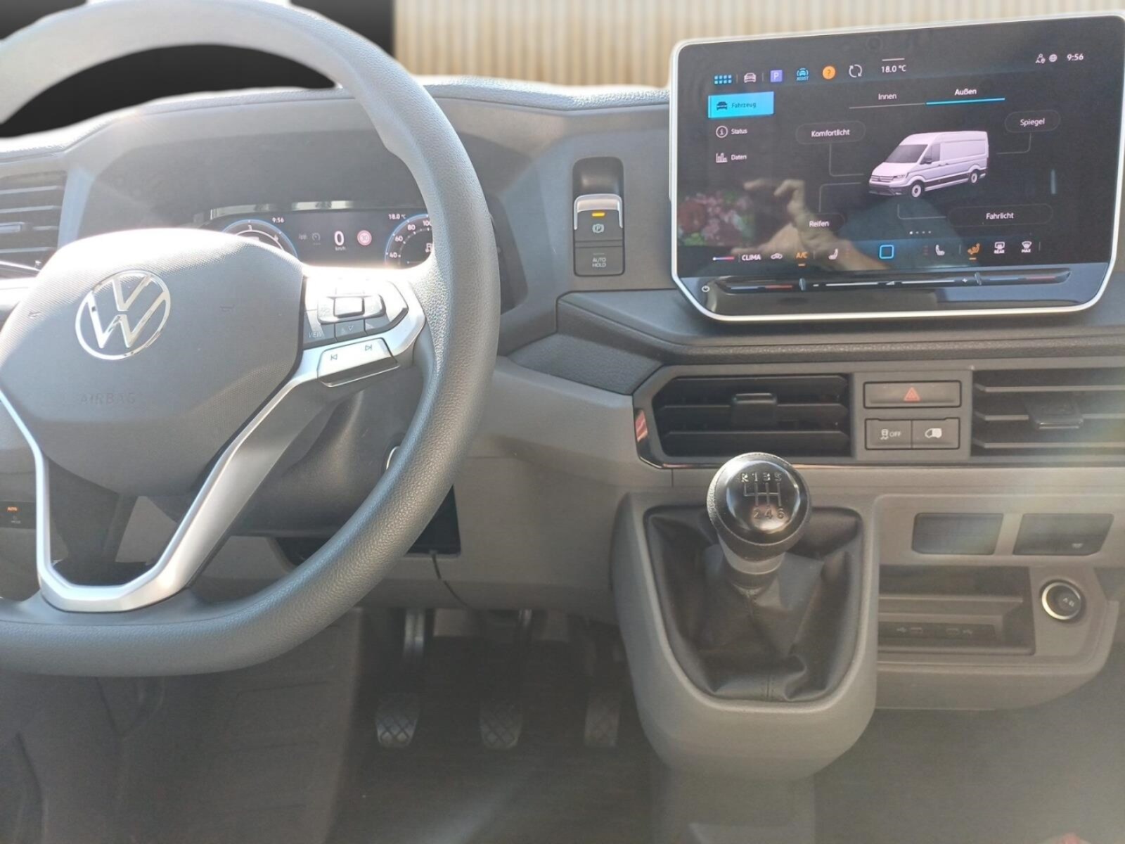 Volkswagen Crafter Kasten mittlerer Radstand – Bild 10