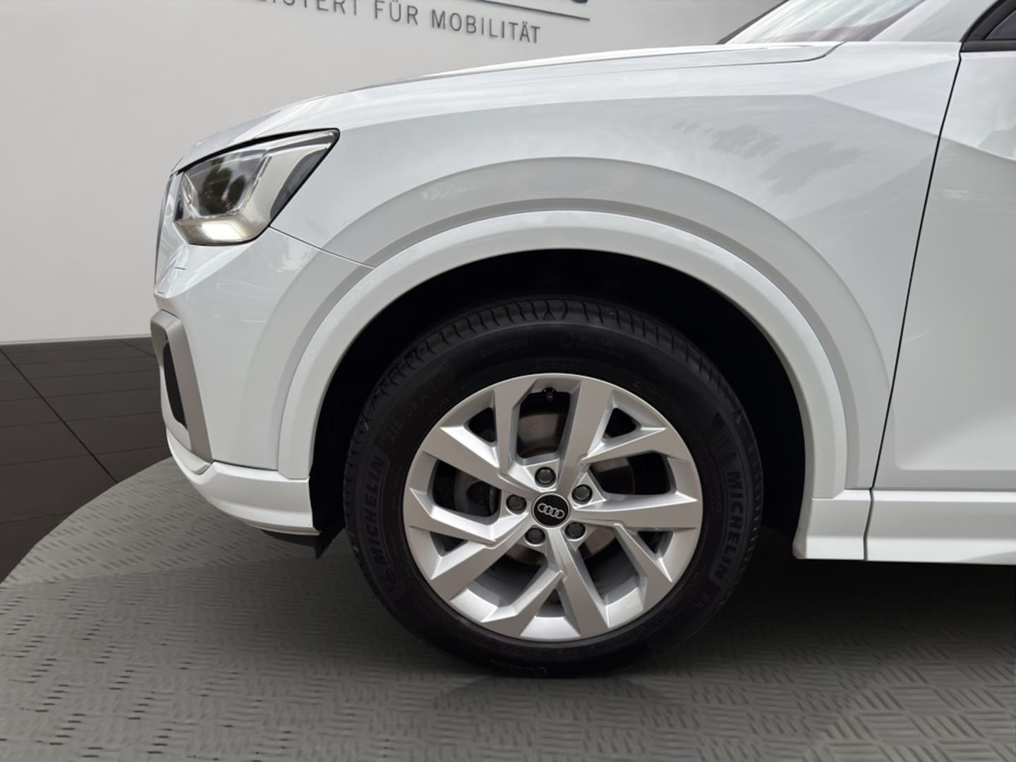 Bild über Audi Q2 advanced 35 TFSI Schaltgetriebe - für weitere Informationen kontaktieren Sie den Audi Partner