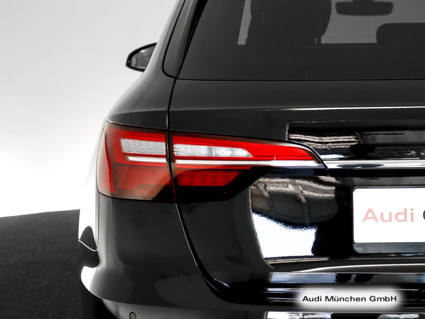 Bild über Audi A4 Avant 40 TDI quattro S tronic - für weitere Informationen kontaktieren Sie den Audi Partner