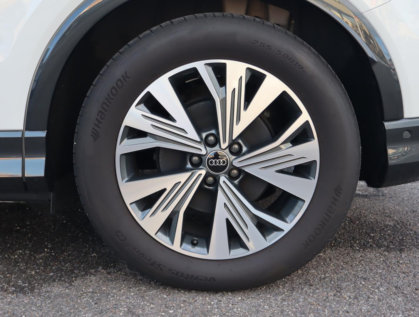 Audi Q4 Sportback e-tron
