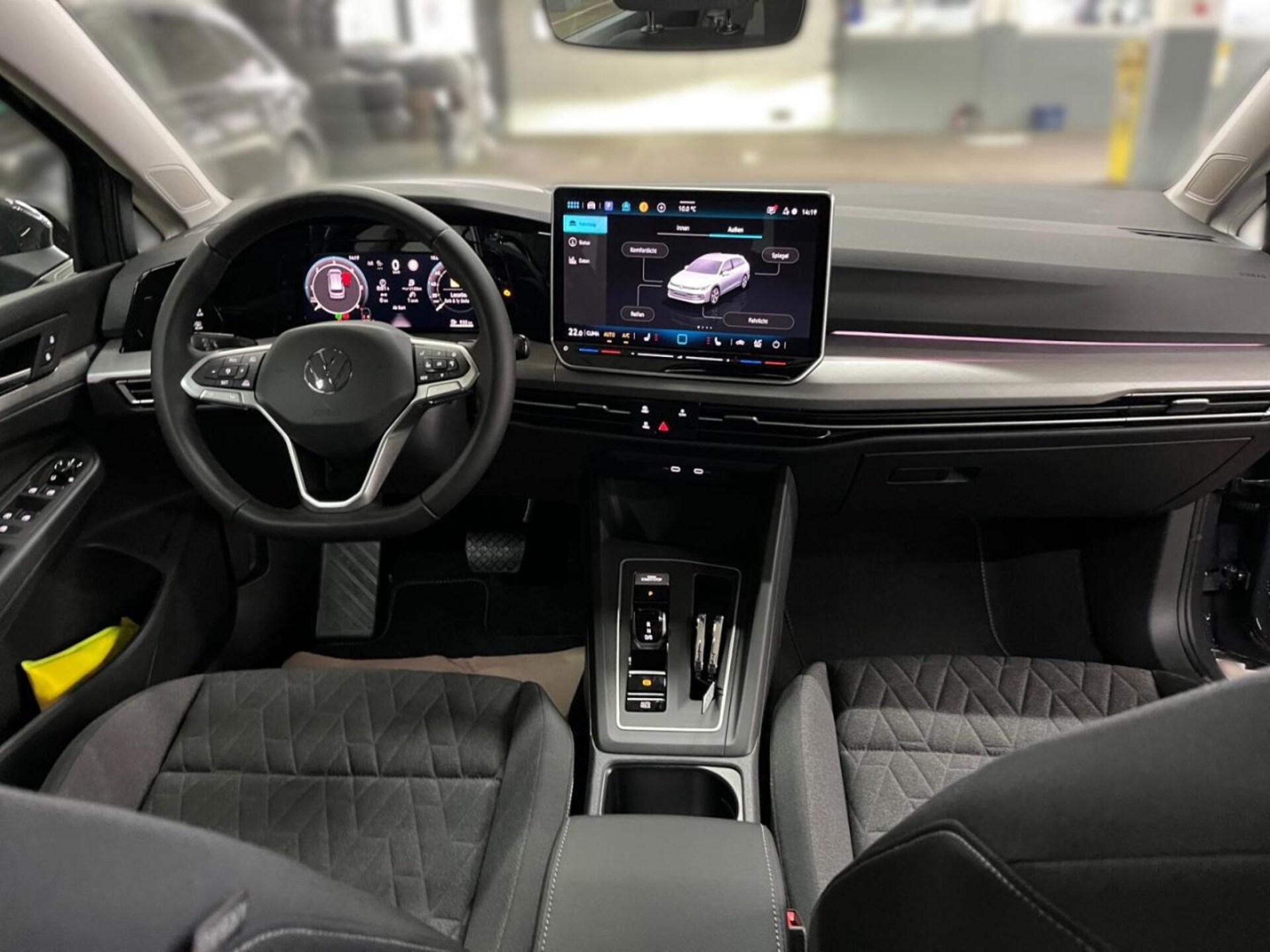 Volkswagen Golf Variant Life
